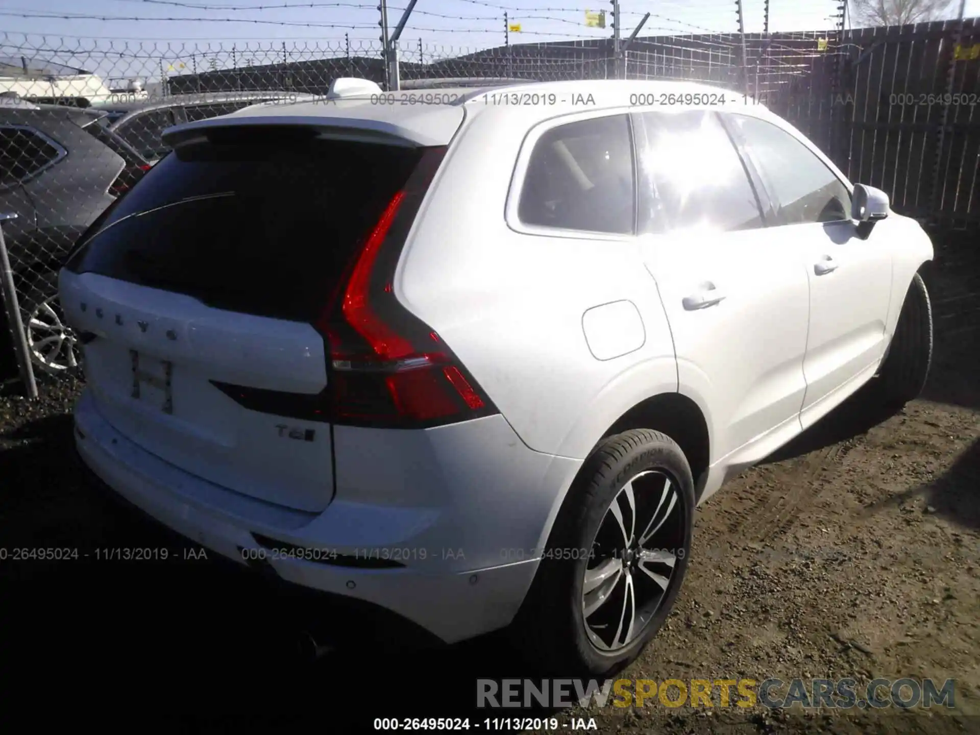 4 Фотография поврежденного автомобиля YV4A22RK3K1365149 VOLVO XC60 2019