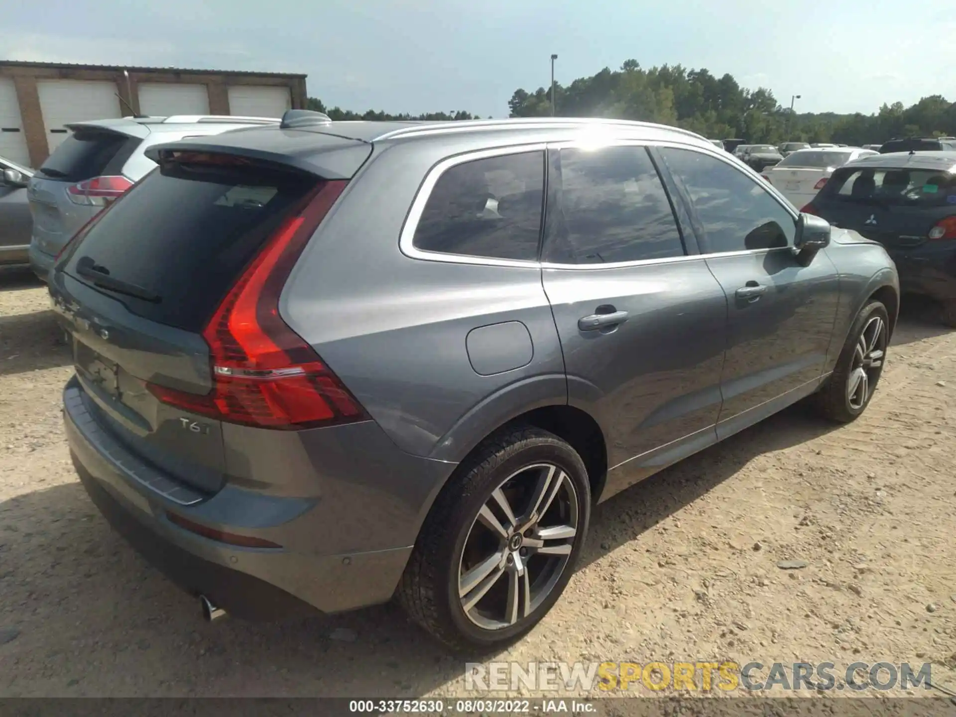 4 Фотография поврежденного автомобиля YV4A22RK4K1383305 VOLVO XC60 2019