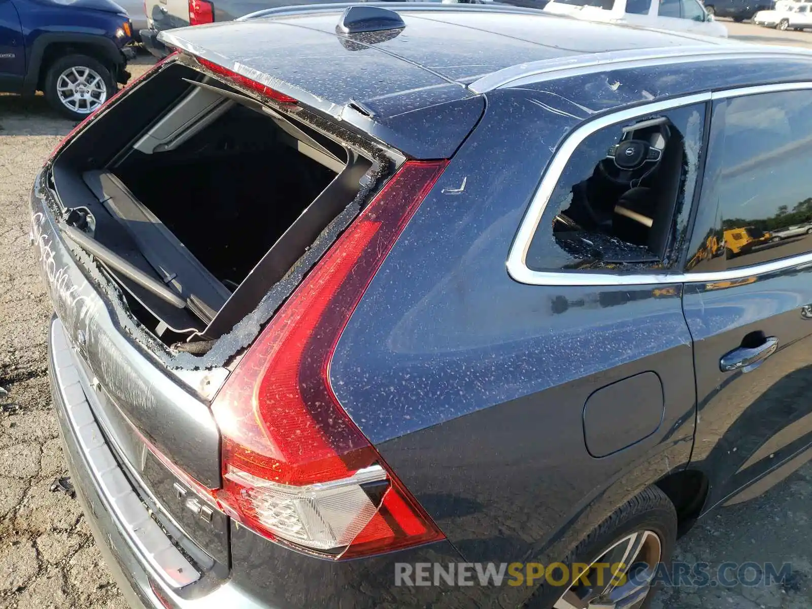 9 Photograph of a damaged car YV4A22RK5K1375889 VOLVO XC60 2019