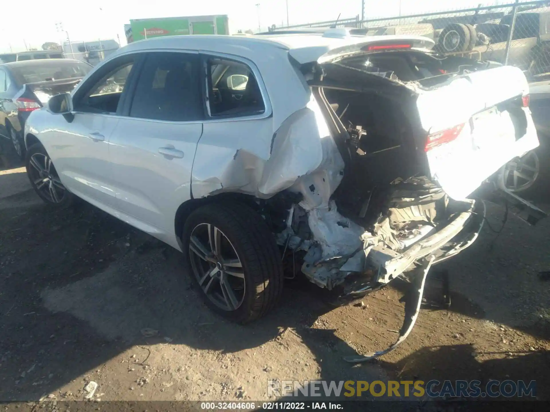 3 Photograph of a damaged car YV4A22RKXK1334657 VOLVO XC60 2019