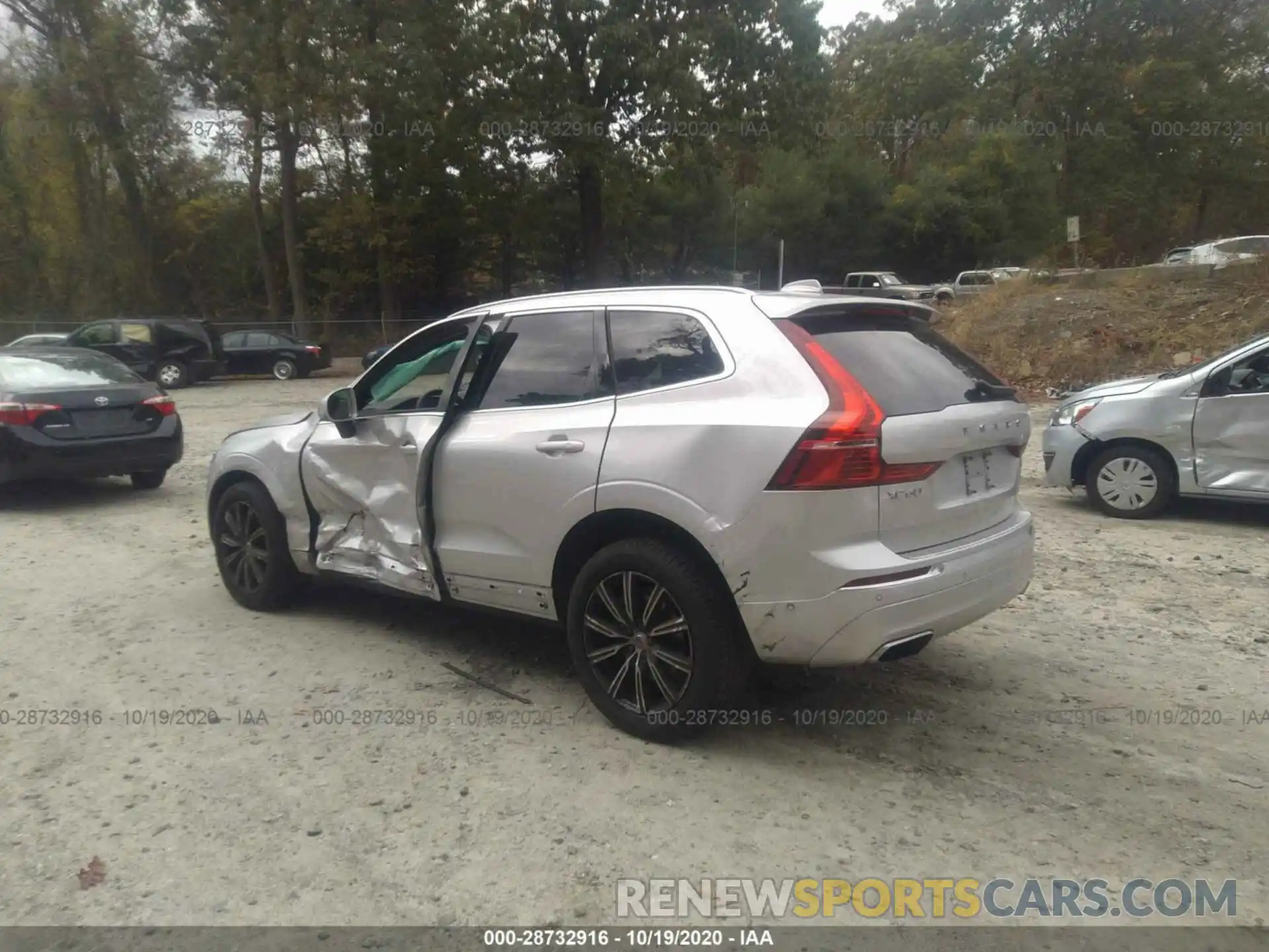 3 Photograph of a damaged car YV4A22RLXK1324154 VOLVO XC60 2019