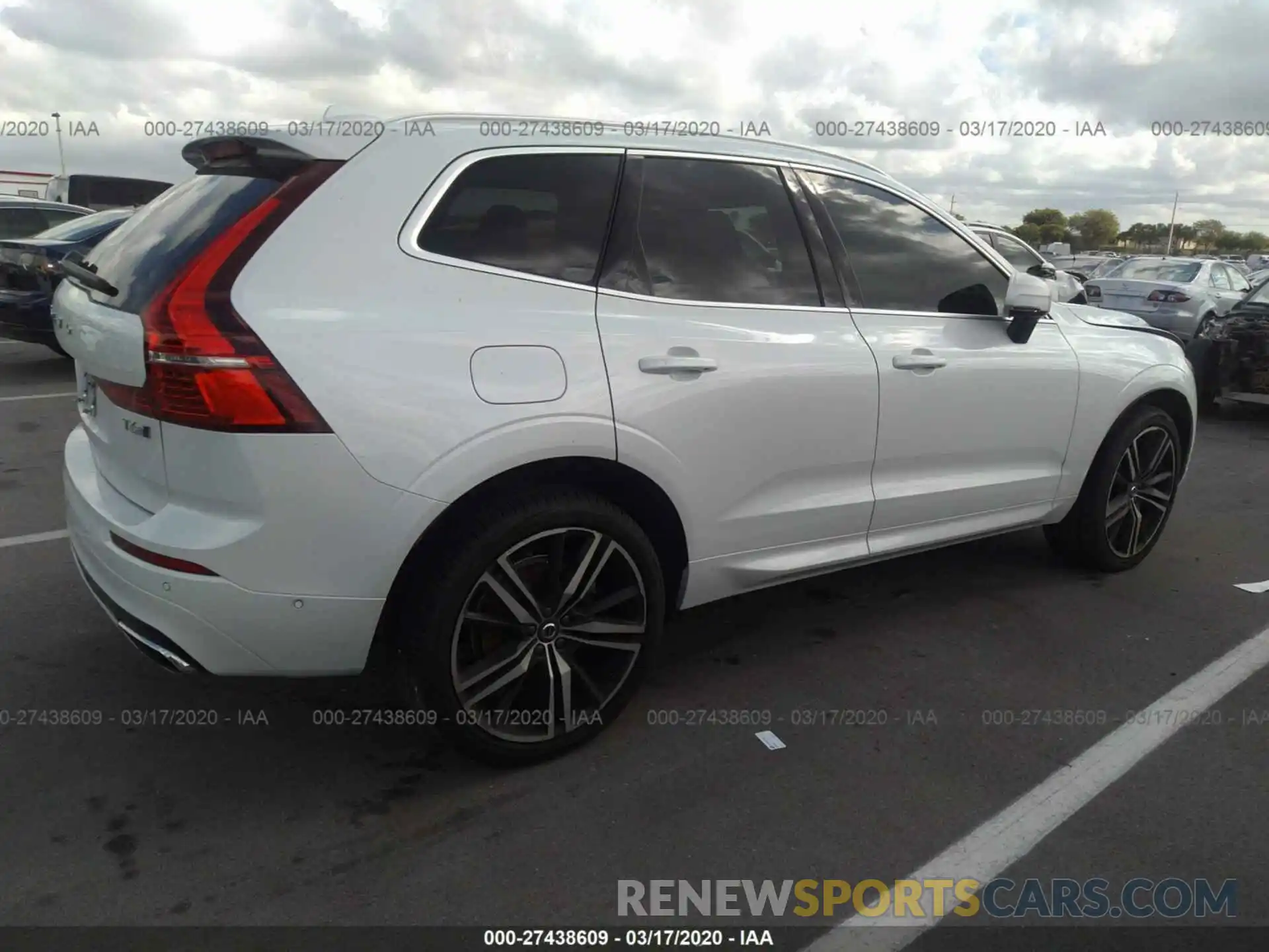 4 Photograph of a damaged car YV4A22RM1K1378967 VOLVO XC60 2019