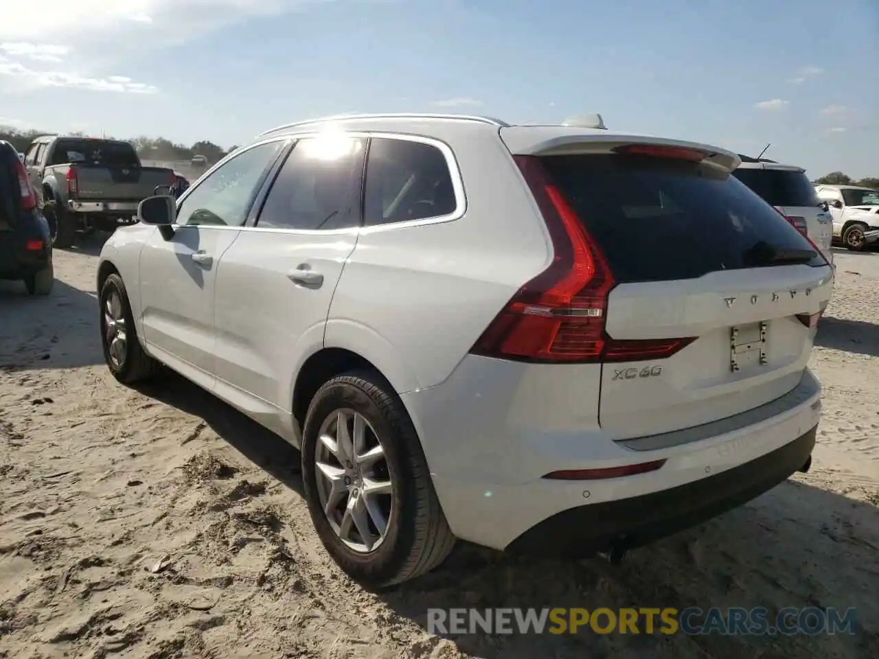 3 Photograph of a damaged car YV4102DK4L1431982 VOLVO XC60 2020