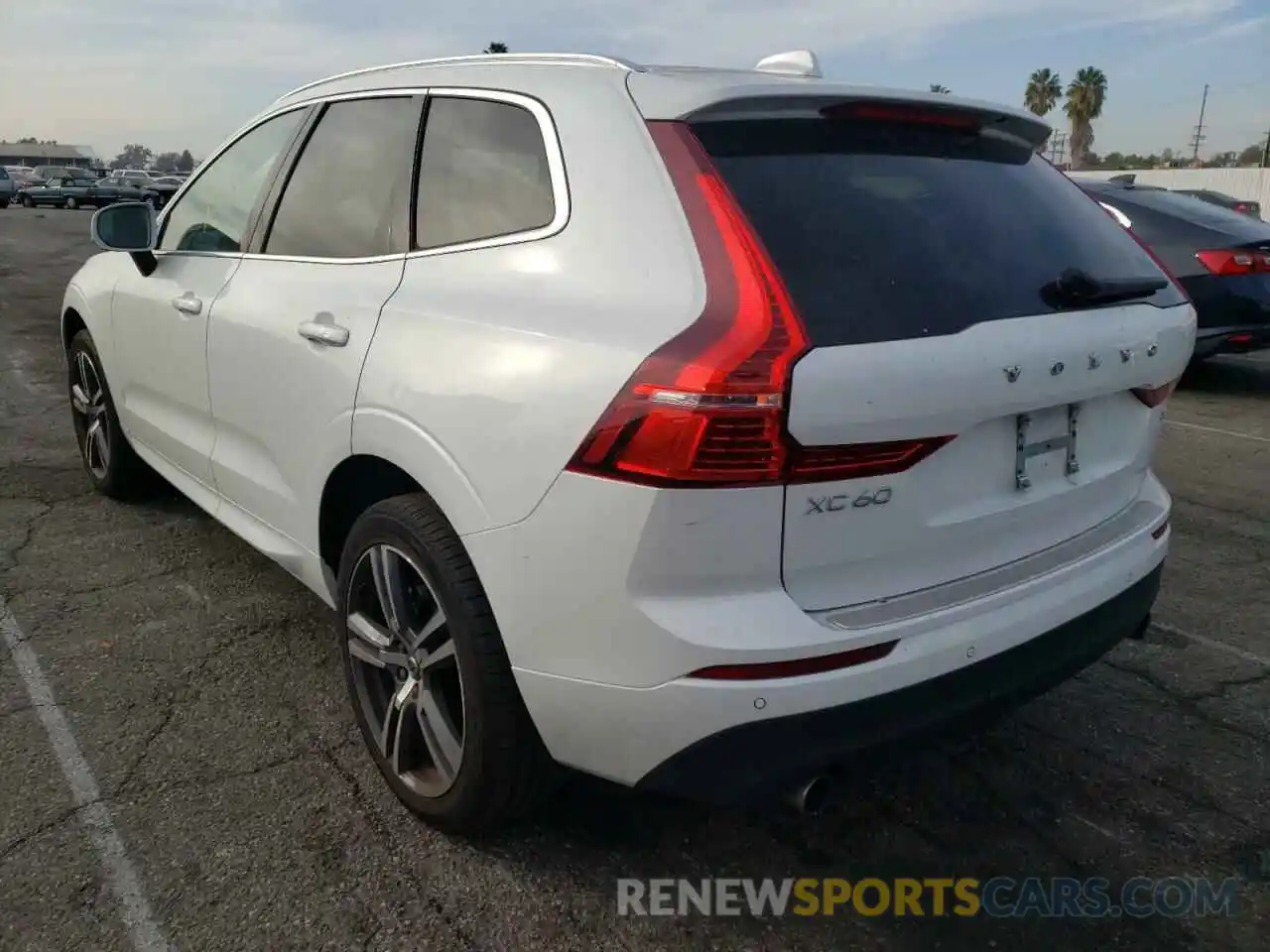 3 Photograph of a damaged car YV4102DK4L1611513 VOLVO XC60 2020