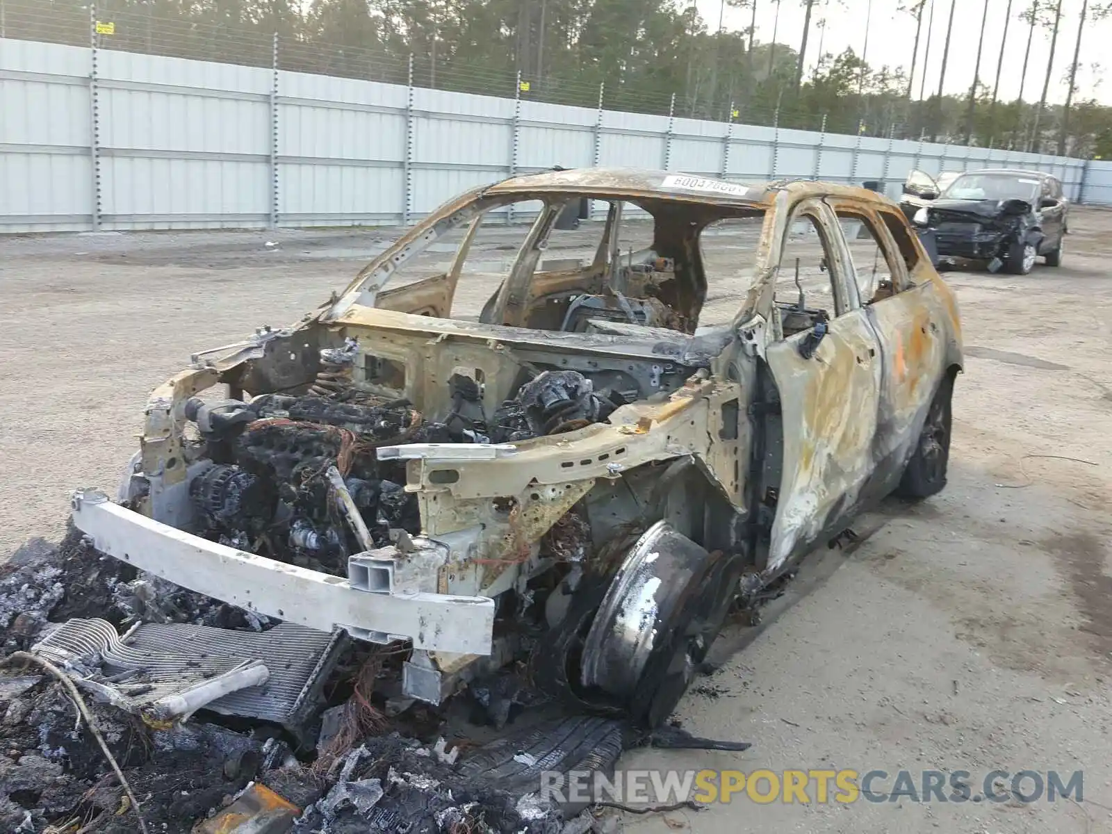 2 Photograph of a damaged car YV4102DK5L1527118 VOLVO XC60 2020