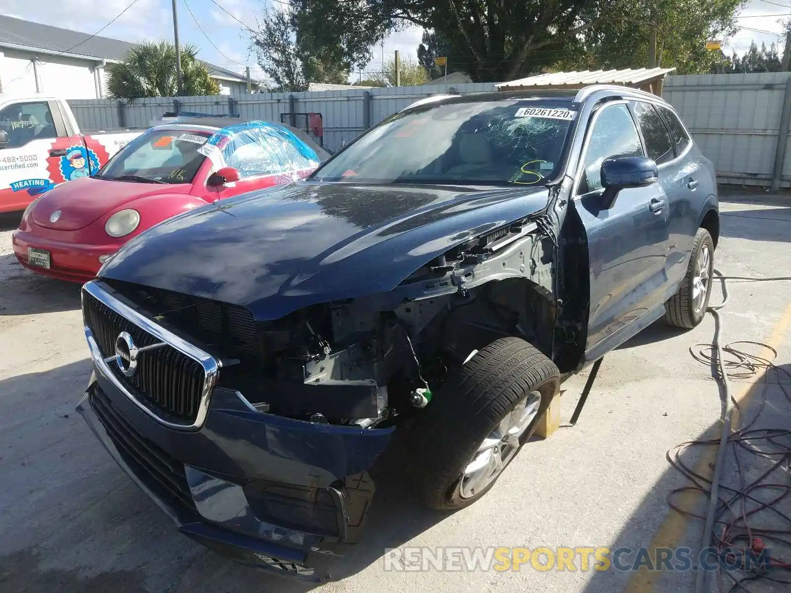 2 Фотография поврежденного автомобиля YV4102DK5L1564640 VOLVO XC60 2020