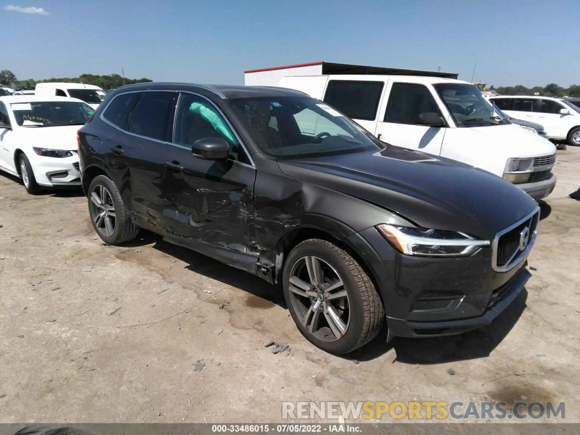 1 Photograph of a damaged car YV4102DK7L1474325 VOLVO XC60 2020