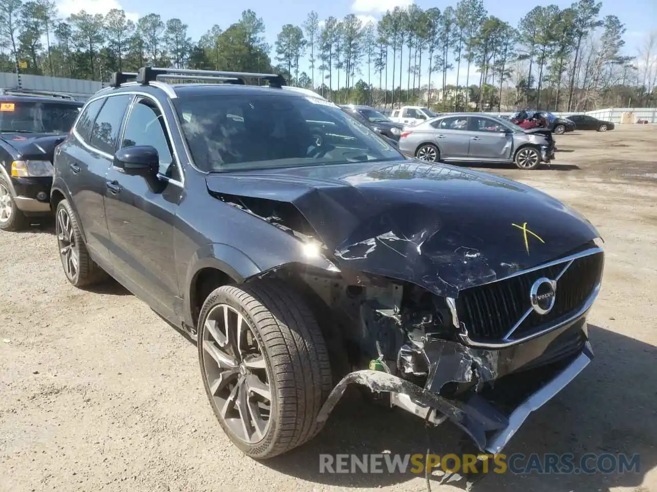 1 Photograph of a damaged car YV4102DK7L1572318 VOLVO XC60 2020