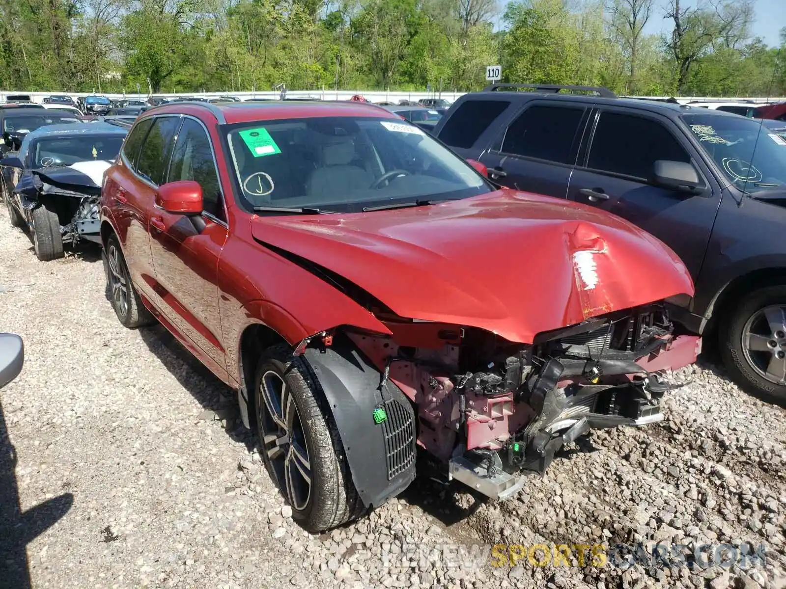 1 Photograph of a damaged car YV4102DKXL1433476 VOLVO XC60 2020