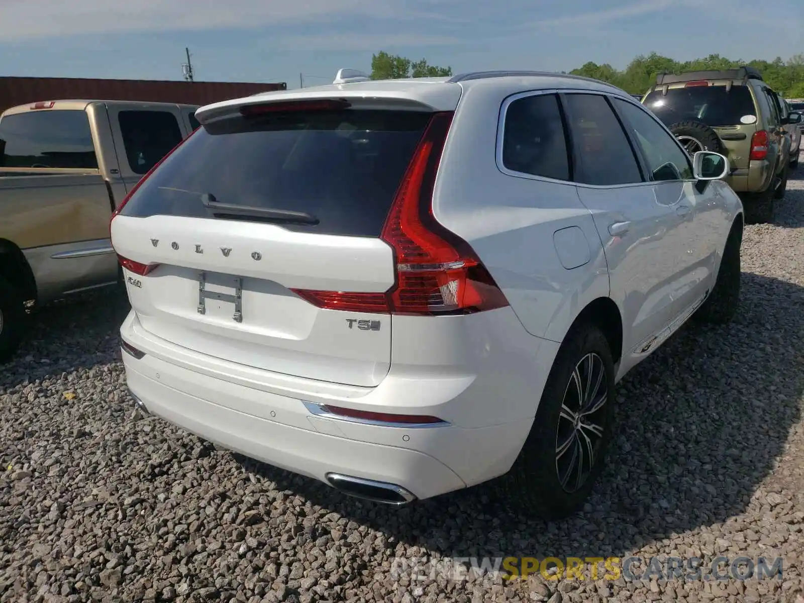 4 Photograph of a damaged car YV4102DL0L1512521 VOLVO XC60 2020