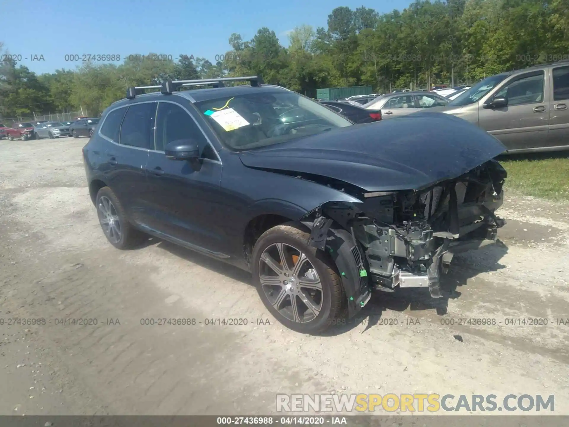 1 Photograph of a damaged car YV4102DL1L1526993 VOLVO XC60 2020