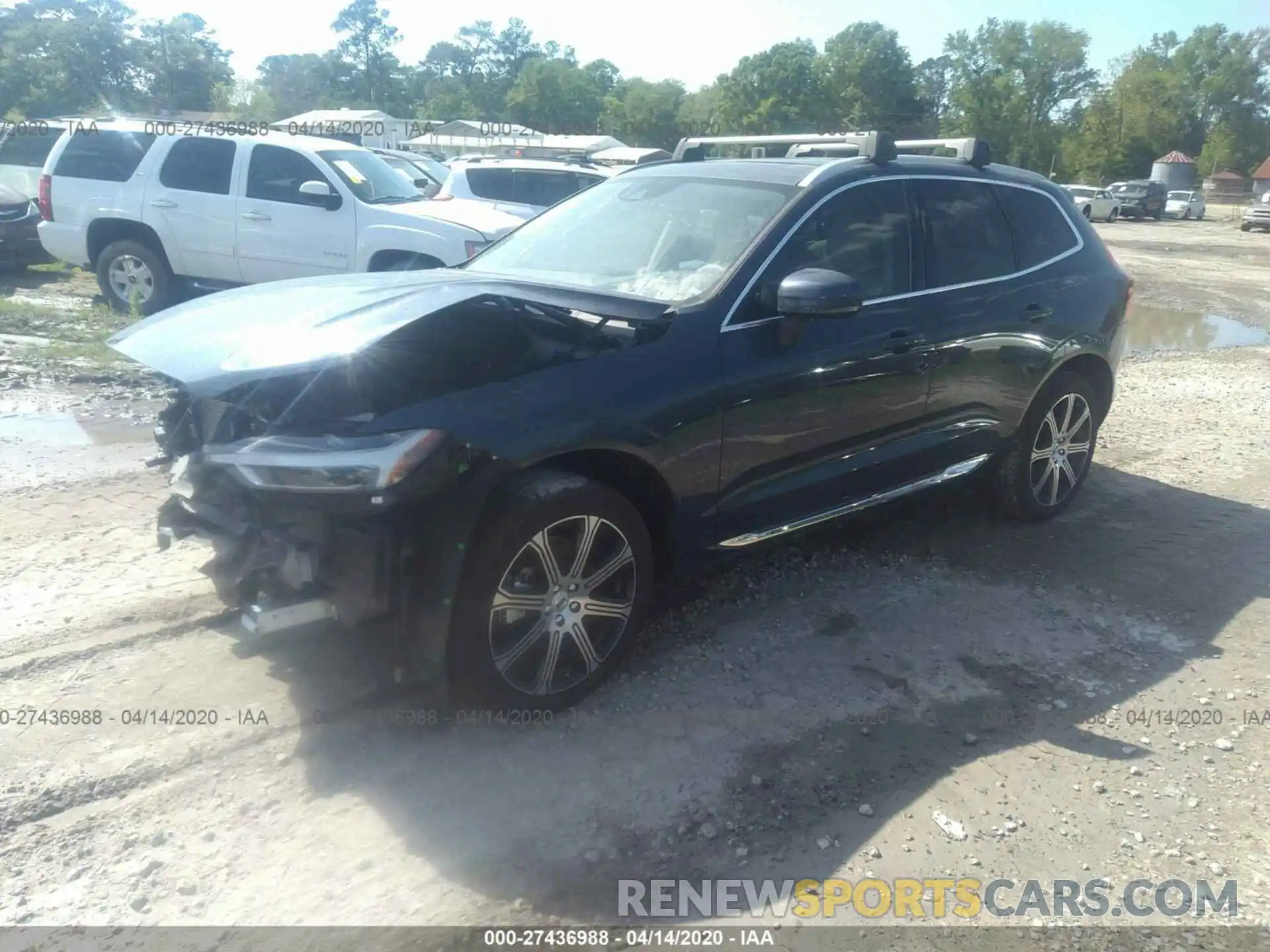 2 Photograph of a damaged car YV4102DL1L1526993 VOLVO XC60 2020