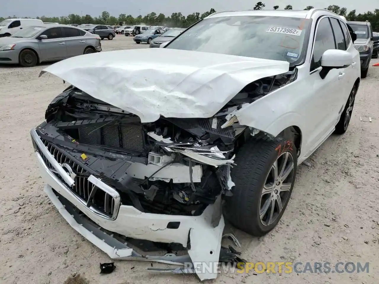 2 Photograph of a damaged car YV4102DL1L1555393 VOLVO XC60 2020