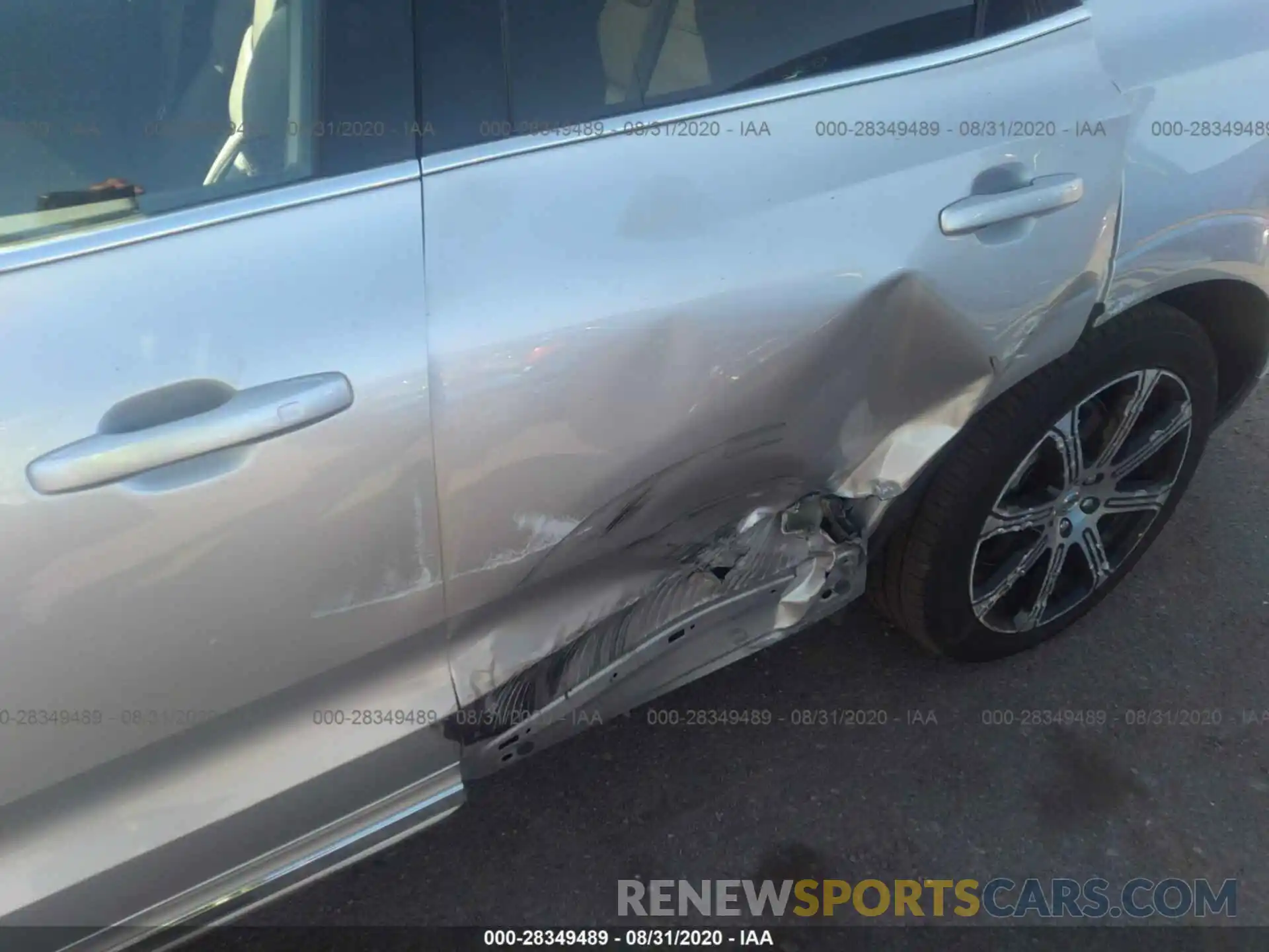 6 Photograph of a damaged car YV4102DL2L1433240 VOLVO XC60 2020