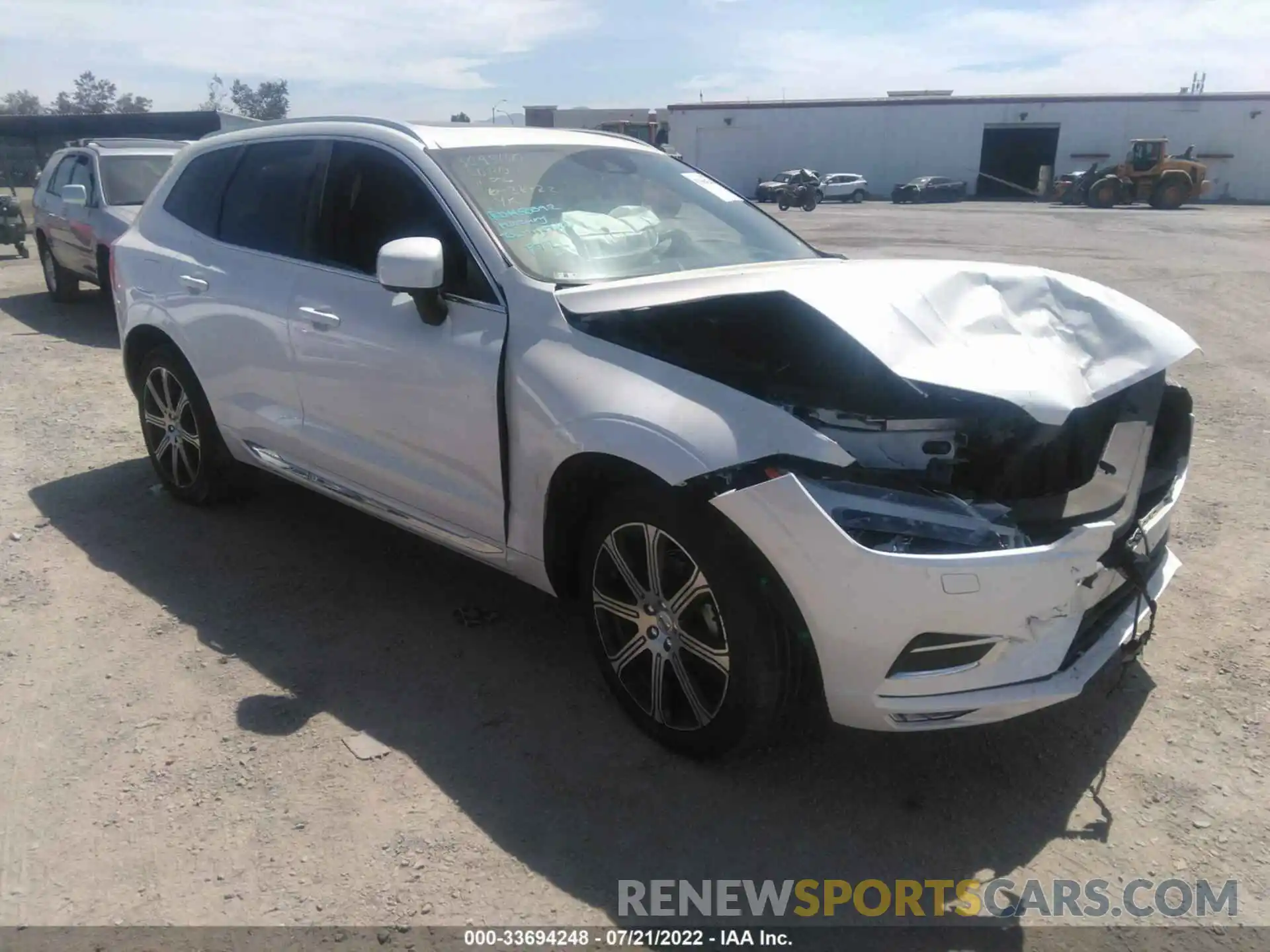 1 Photograph of a damaged car YV4102DL3L1504073 VOLVO XC60 2020