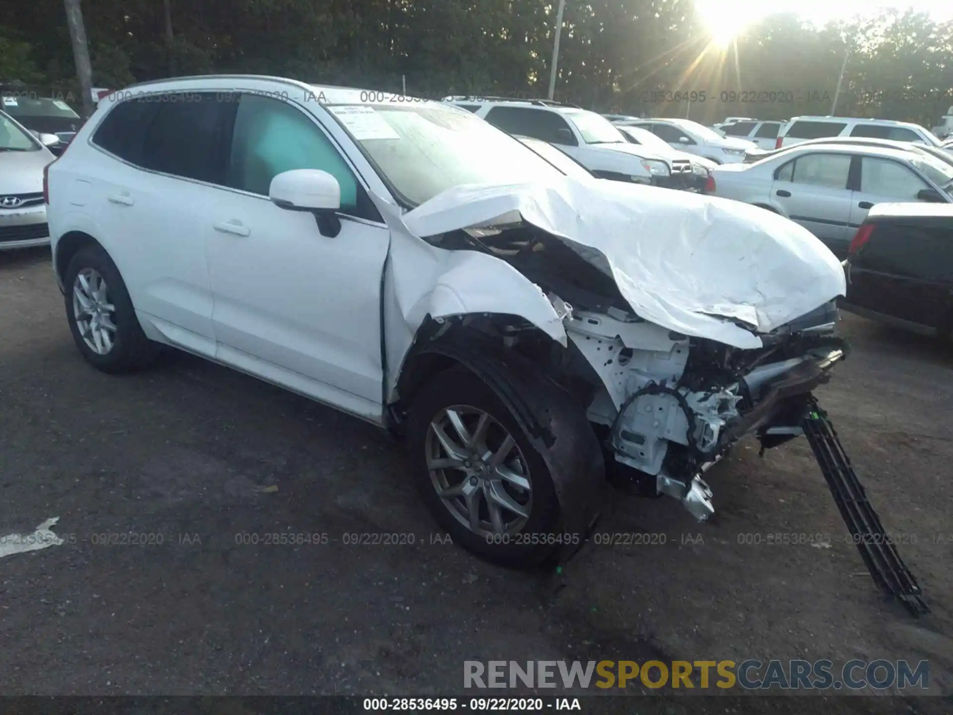 1 Photograph of a damaged car YV4102RK0L1489645 VOLVO XC60 2020