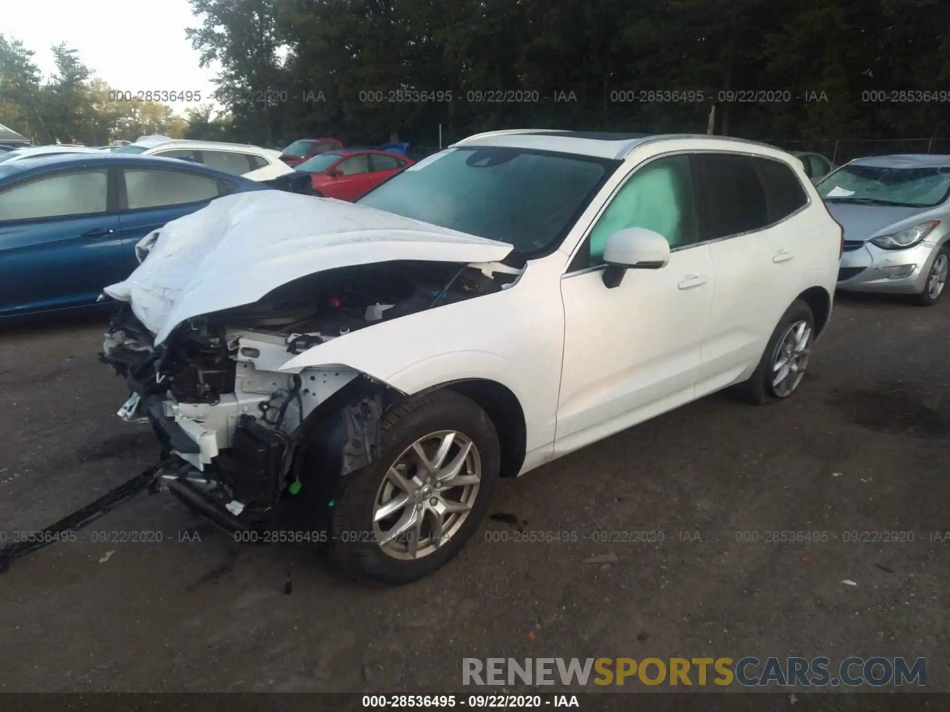 2 Photograph of a damaged car YV4102RK0L1489645 VOLVO XC60 2020