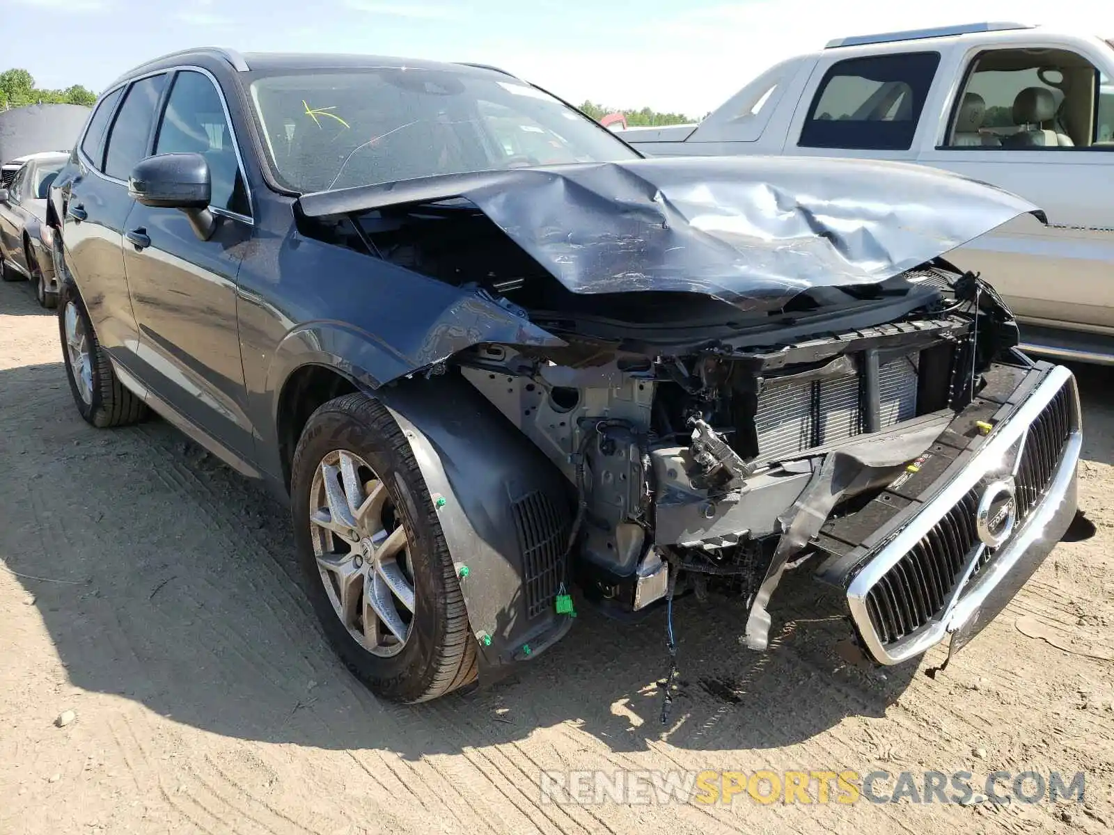 1 Photograph of a damaged car YV4102RK1L1590077 VOLVO XC60 2020