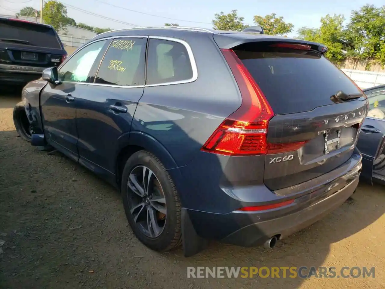 3 Photograph of a damaged car YV4102RK2L1483992 VOLVO XC60 2020