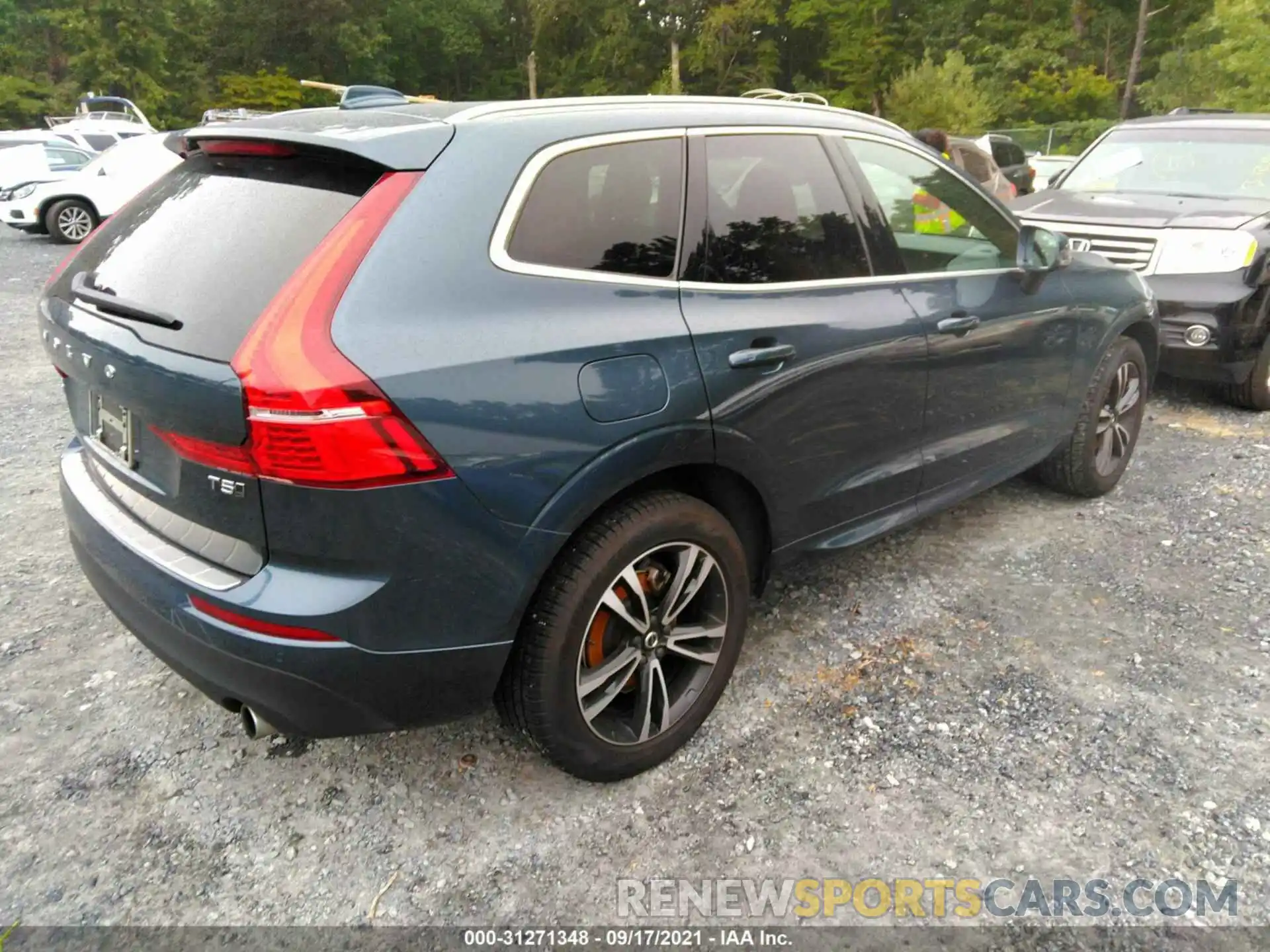 4 Photograph of a damaged car YV4102RK3L1483418 VOLVO XC60 2020