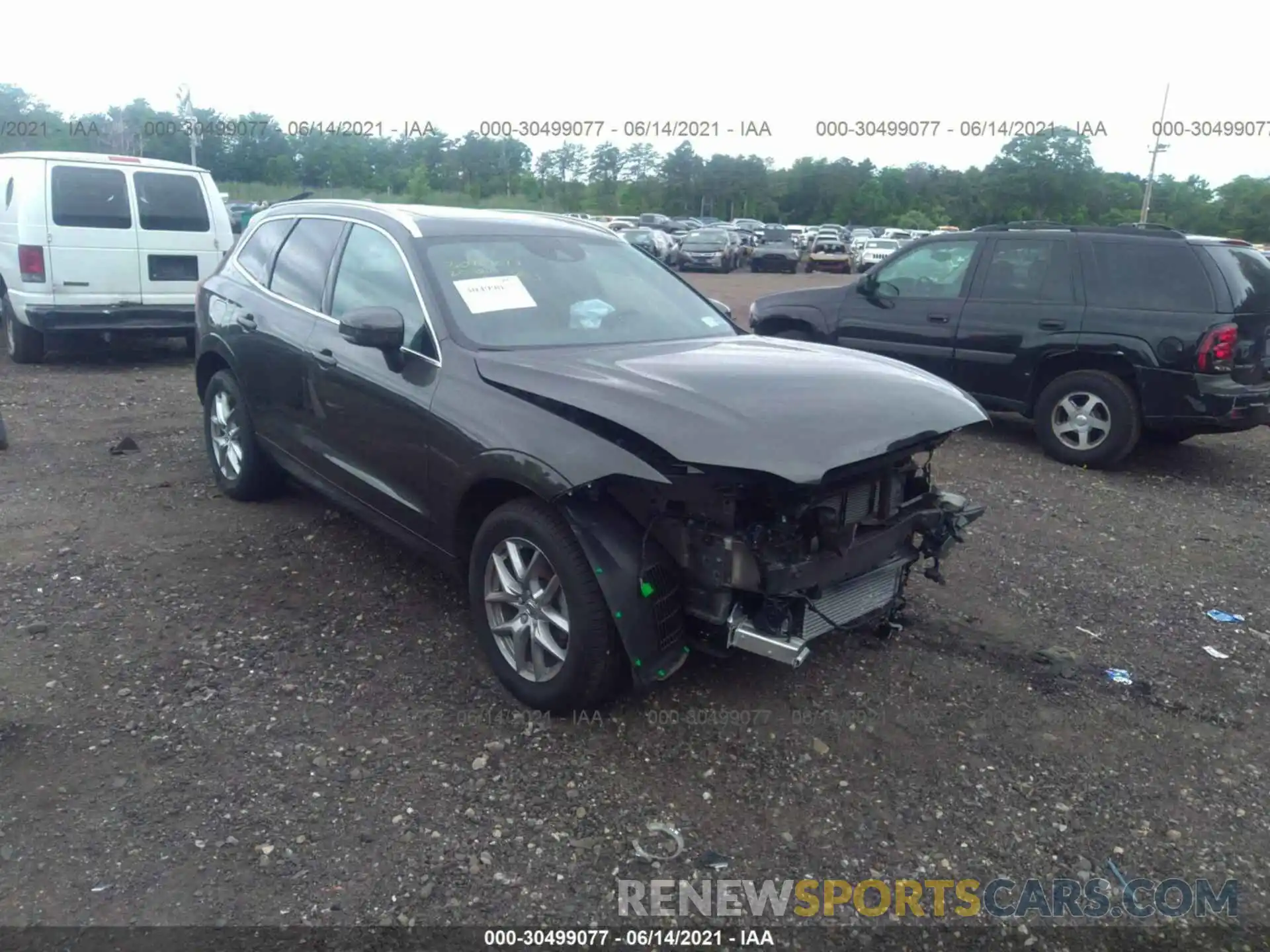 1 Photograph of a damaged car YV4102RK3L1575290 VOLVO XC60 2020