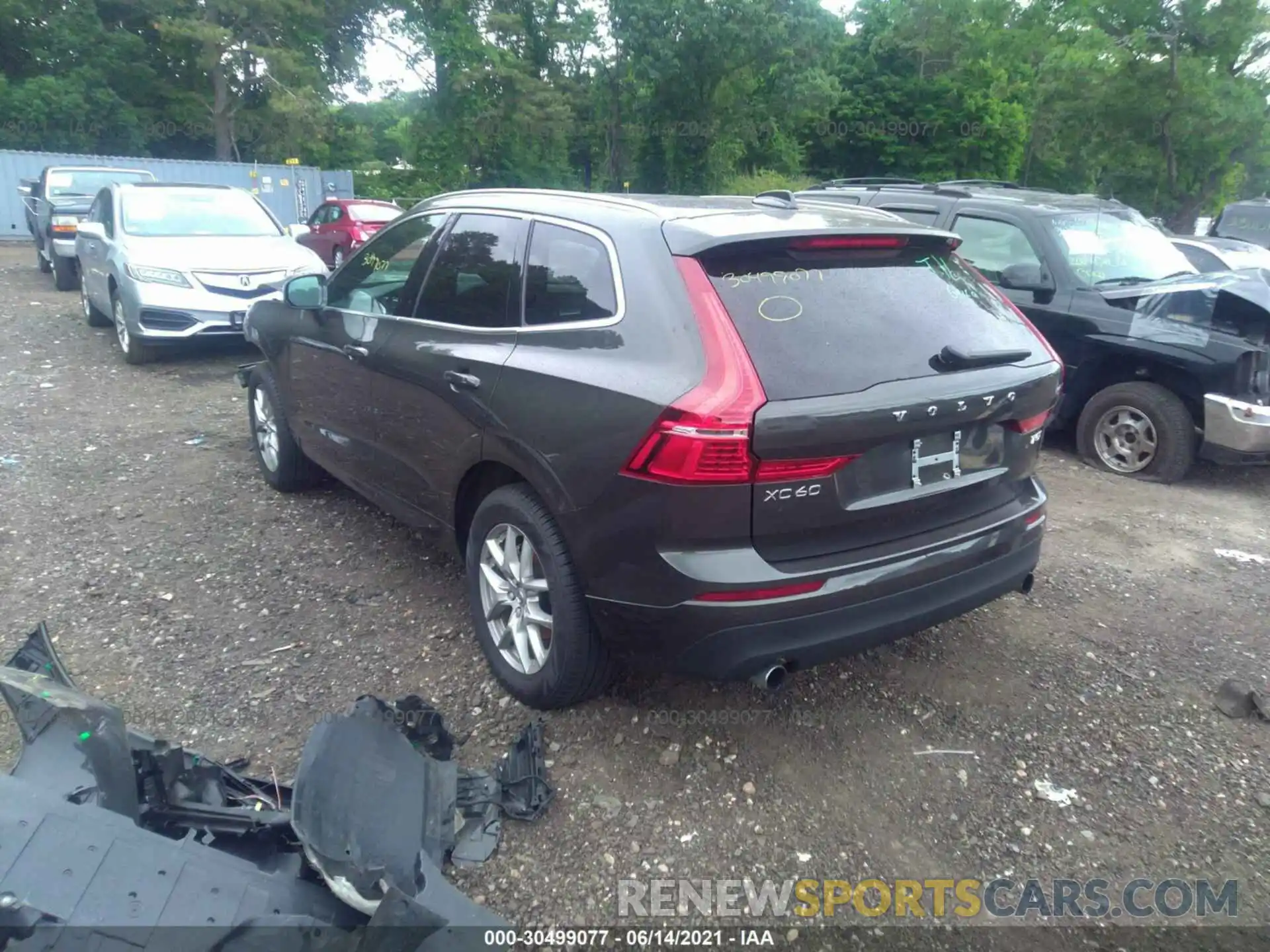 3 Photograph of a damaged car YV4102RK3L1575290 VOLVO XC60 2020