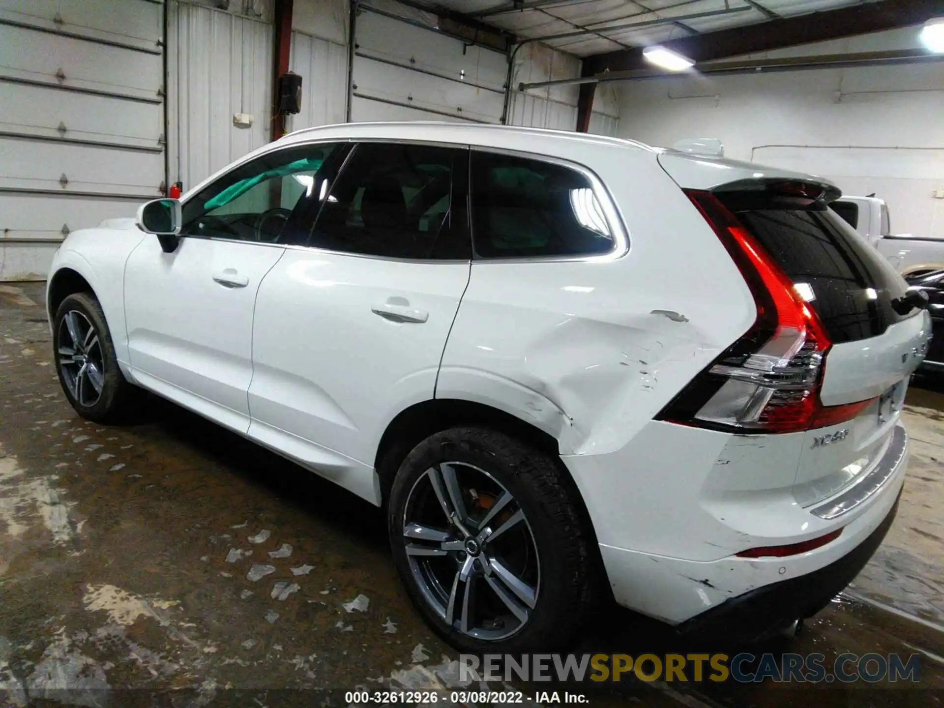 3 Photograph of a damaged car YV4102RK5L1610640 VOLVO XC60 2020