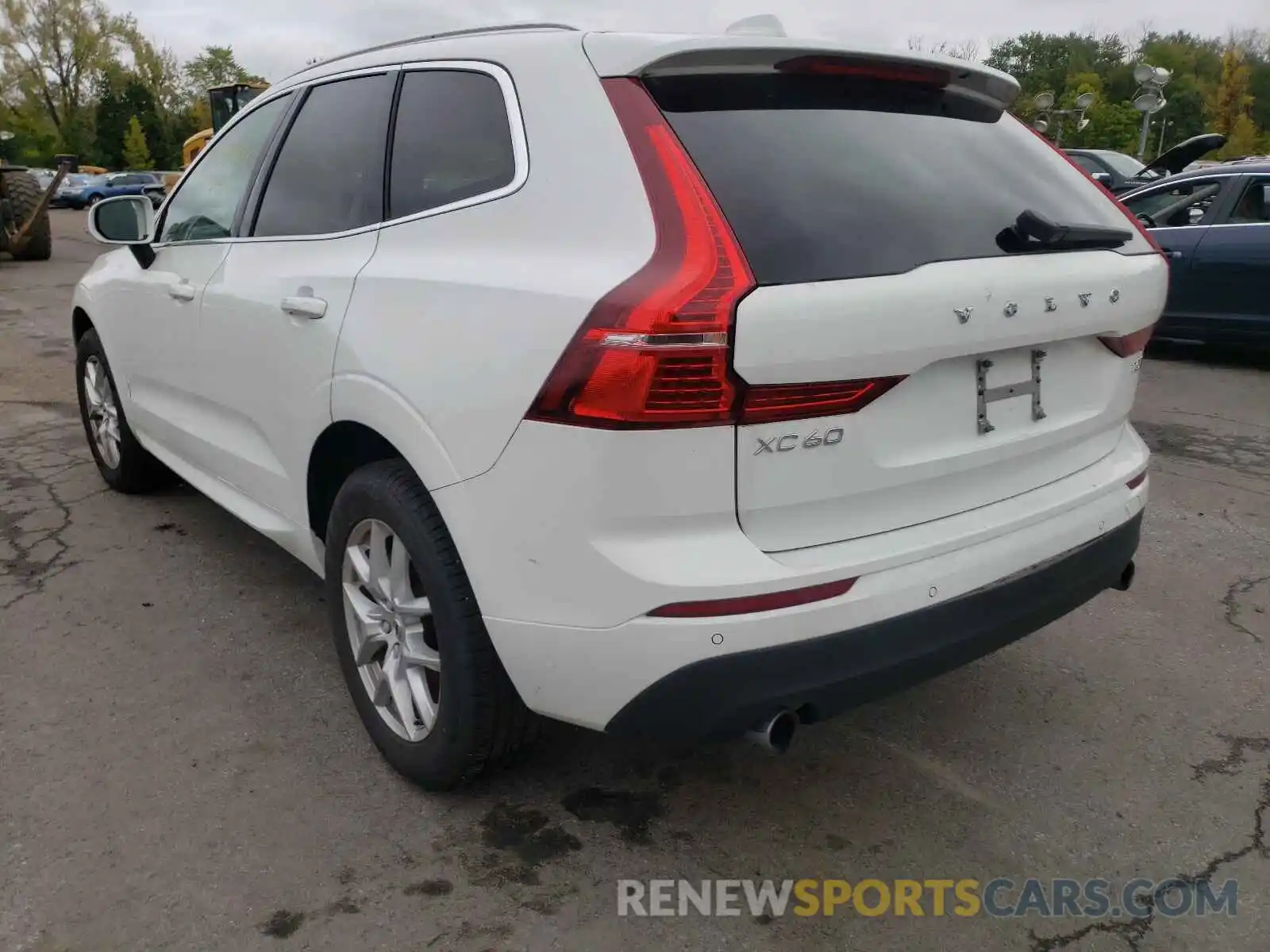 3 Photograph of a damaged car YV4102RK7L1441074 VOLVO XC60 2020