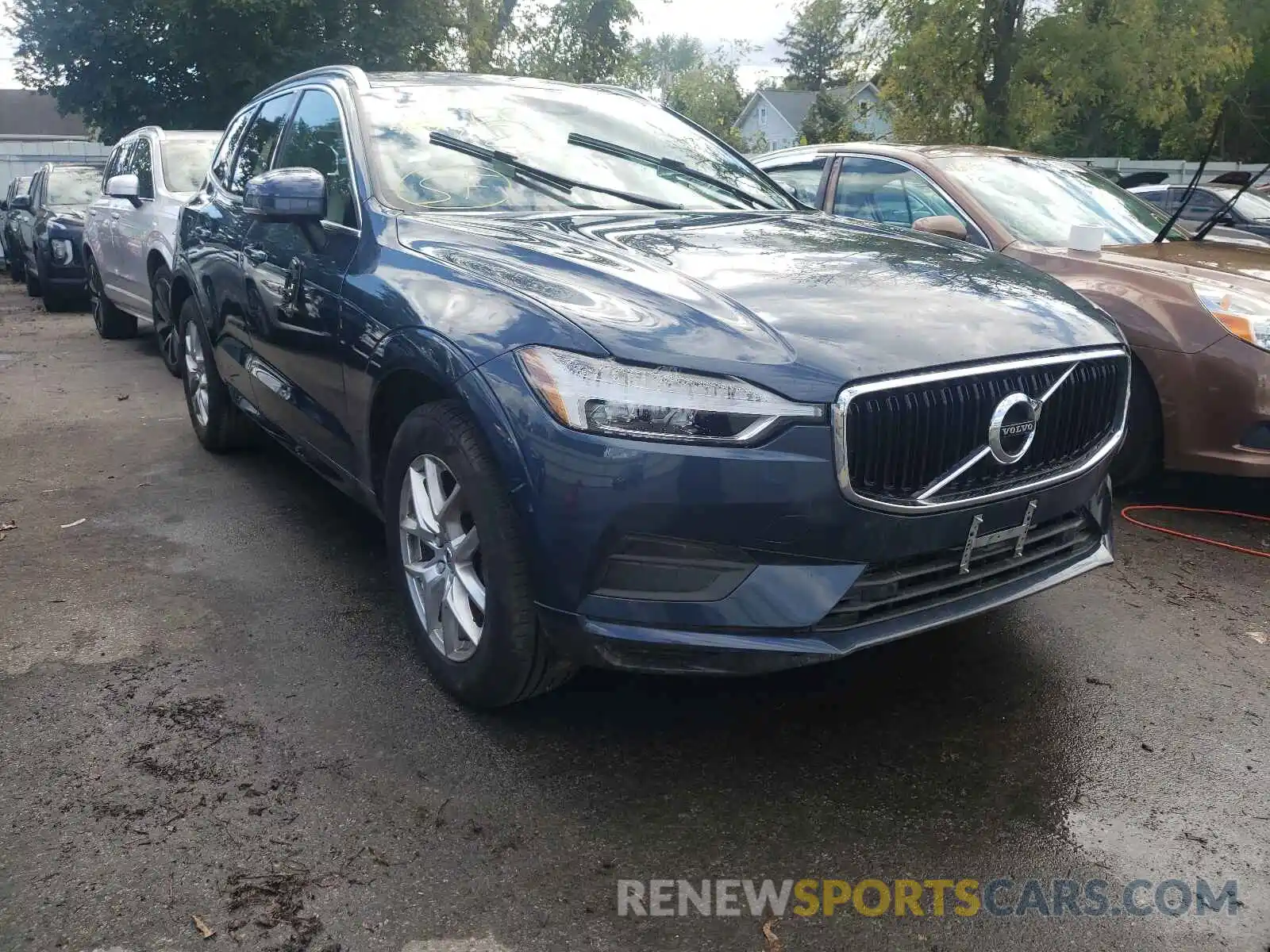 1 Photograph of a damaged car YV4102RK7L1494972 VOLVO XC60 2020