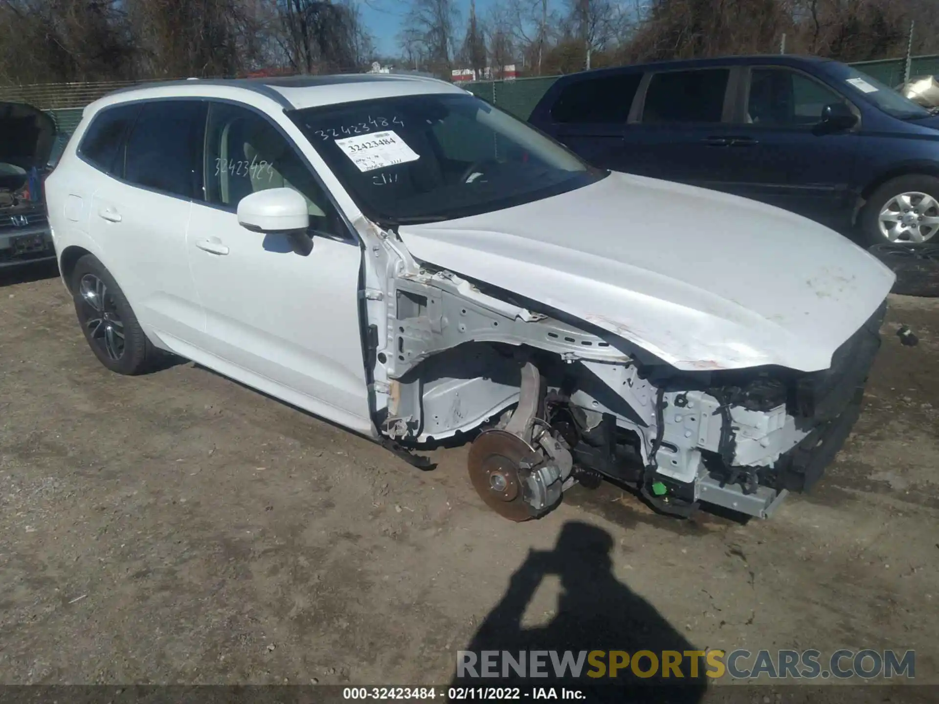 1 Photograph of a damaged car YV4102RK7L1534953 VOLVO XC60 2020