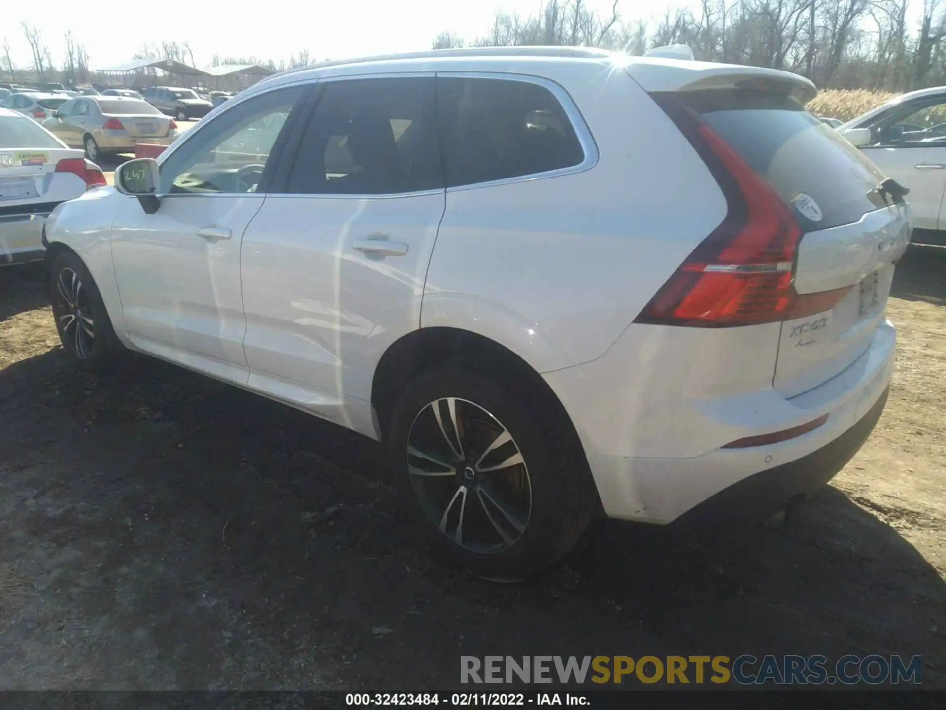 3 Photograph of a damaged car YV4102RK7L1534953 VOLVO XC60 2020