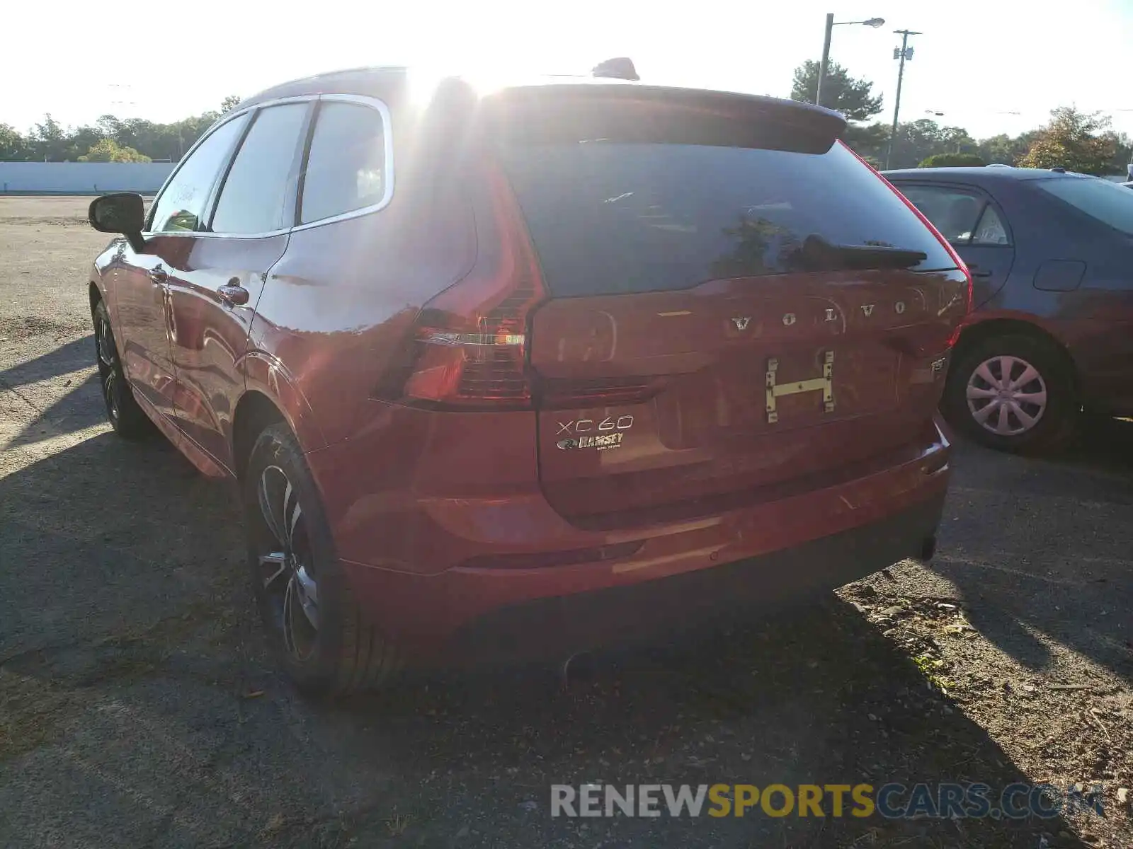 3 Photograph of a damaged car YV4102RK8L1518003 VOLVO XC60 2020