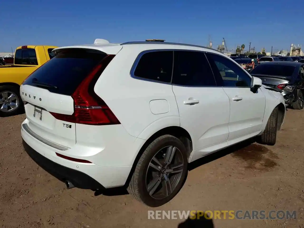 4 Photograph of a damaged car YV4102RK9L1417715 VOLVO XC60 2020