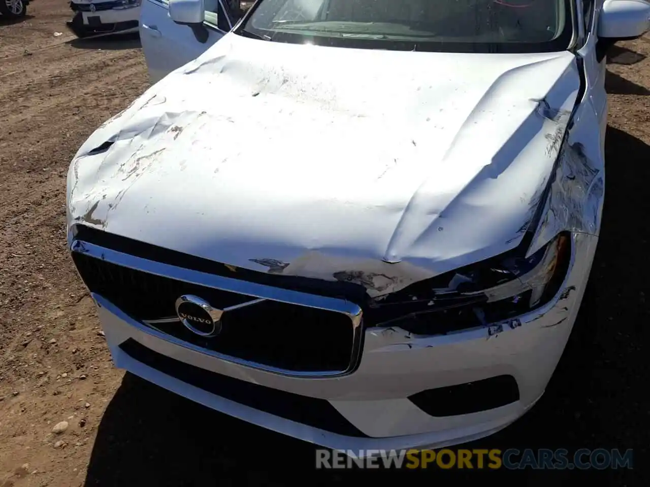 9 Photograph of a damaged car YV4102RK9L1417715 VOLVO XC60 2020