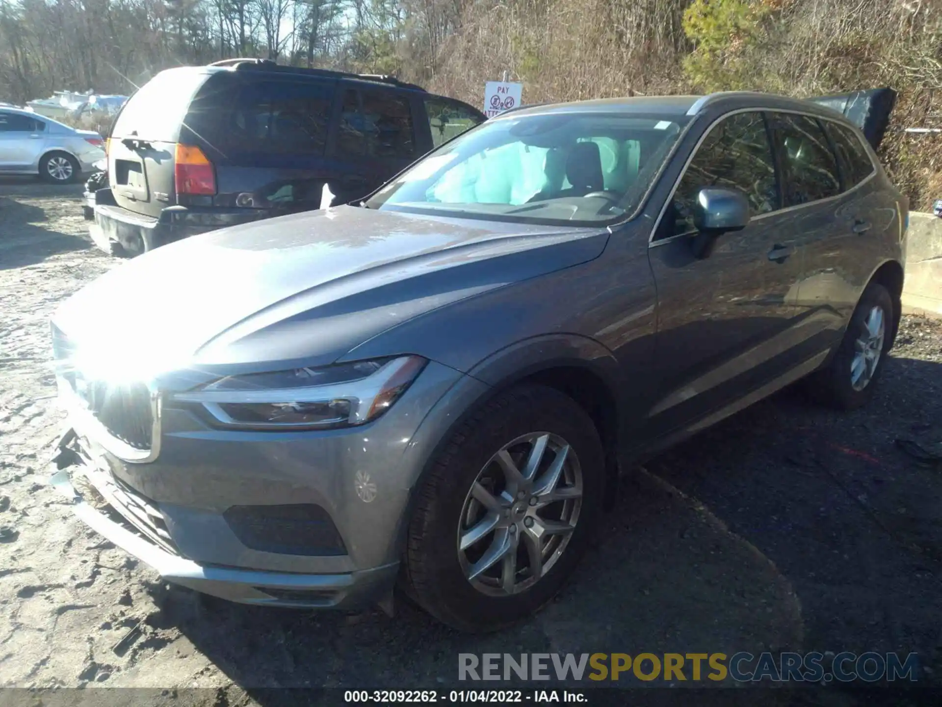 2 Photograph of a damaged car YV4102RK9L1588965 VOLVO XC60 2020