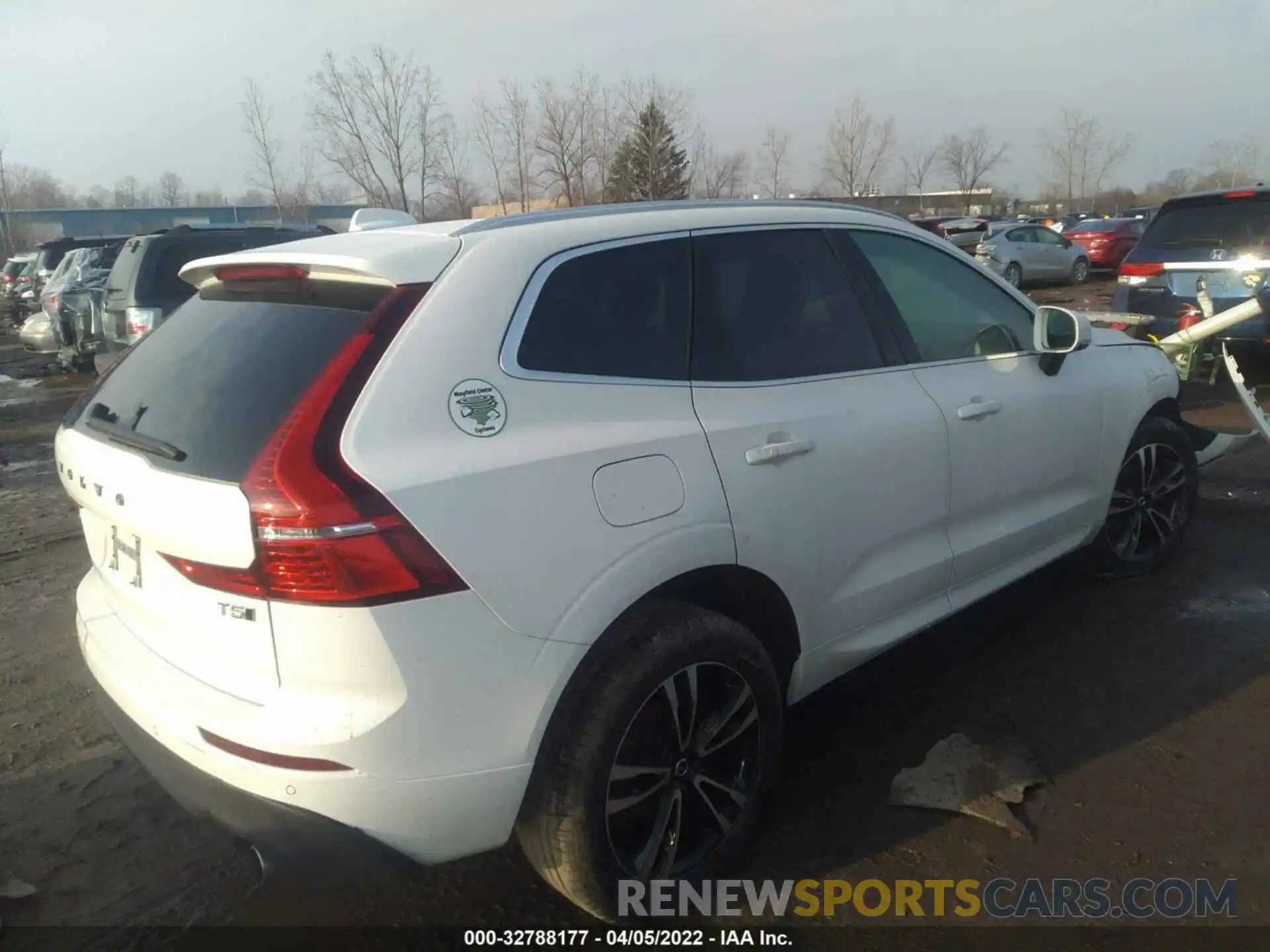 4 Photograph of a damaged car YV4102RKXL1522666 VOLVO XC60 2020