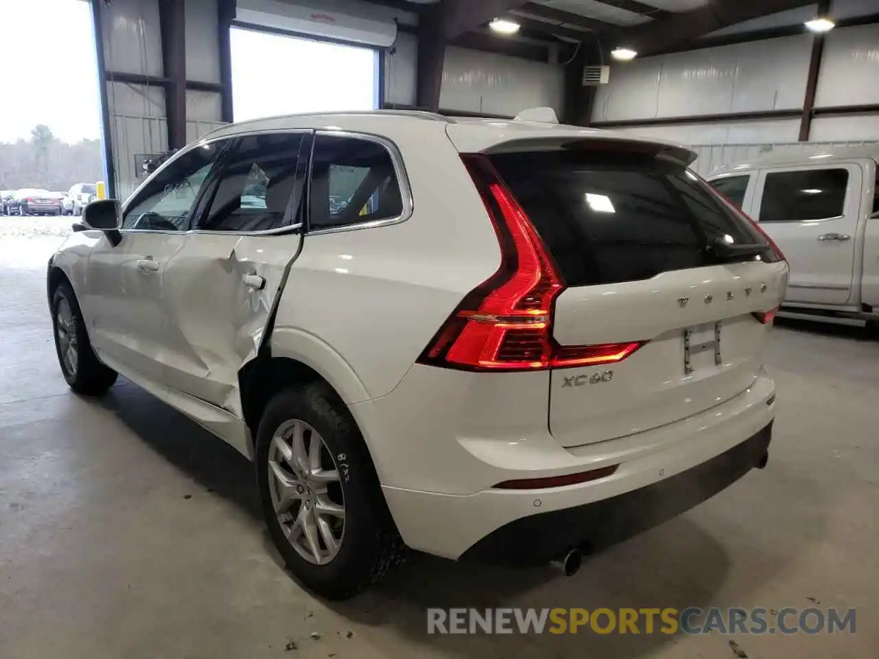 3 Photograph of a damaged car YV4102RKXL1598923 VOLVO XC60 2020