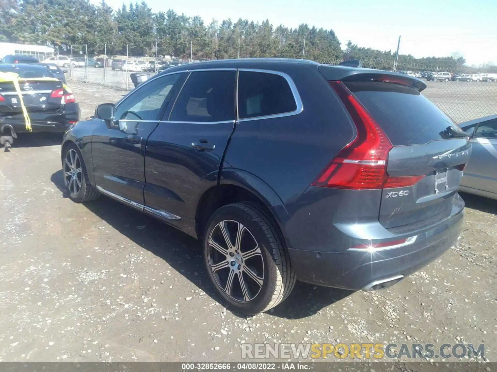 3 Фотография поврежденного автомобиля YV4102RL0L1535984 VOLVO XC60 2020