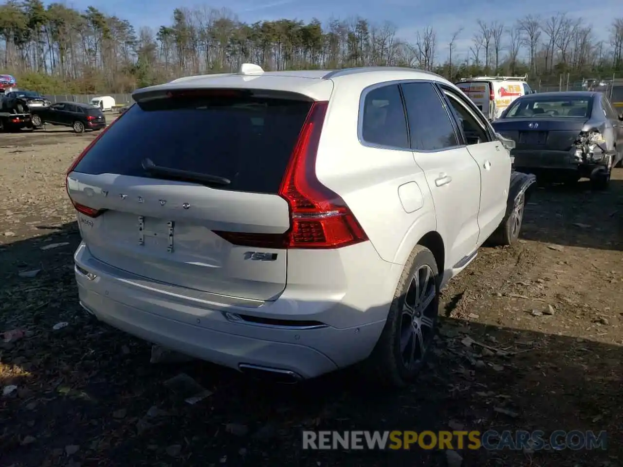 4 Photograph of a damaged car YV4102RL0L1565356 VOLVO XC60 2020