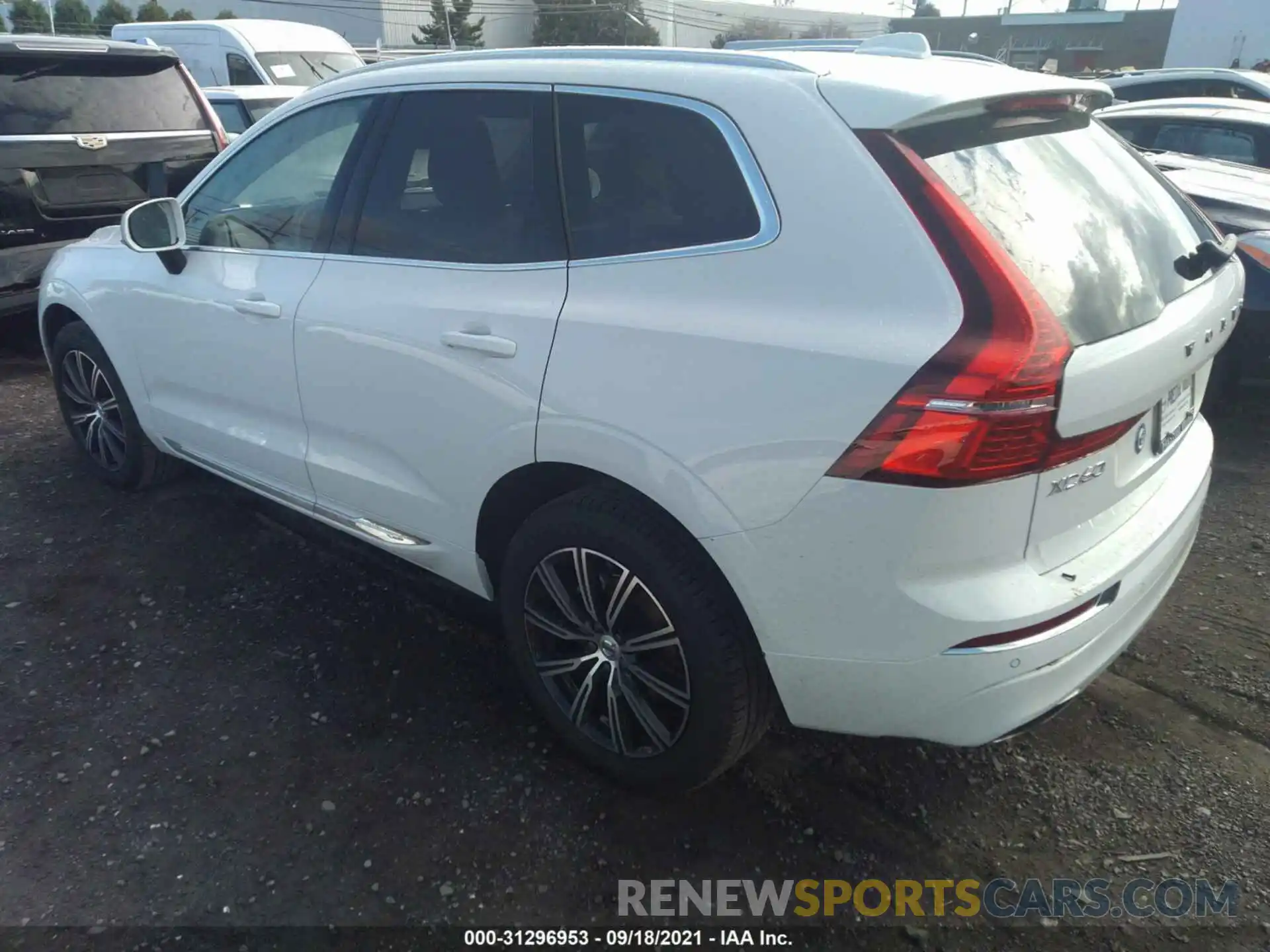 3 Photograph of a damaged car YV4102RL1L1508454 VOLVO XC60 2020