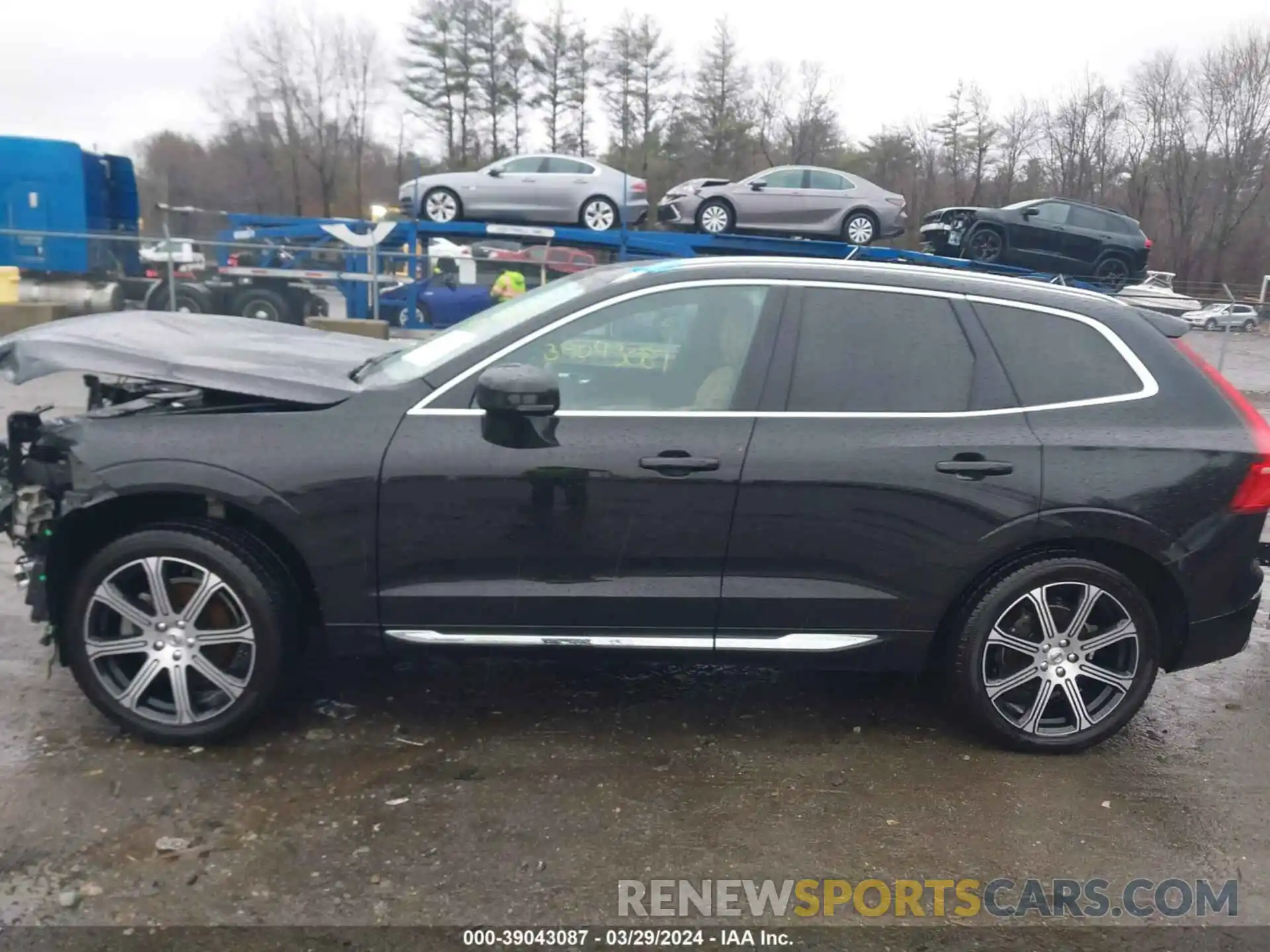 14 Photograph of a damaged car YV4102RL2L1512139 VOLVO XC60 2020