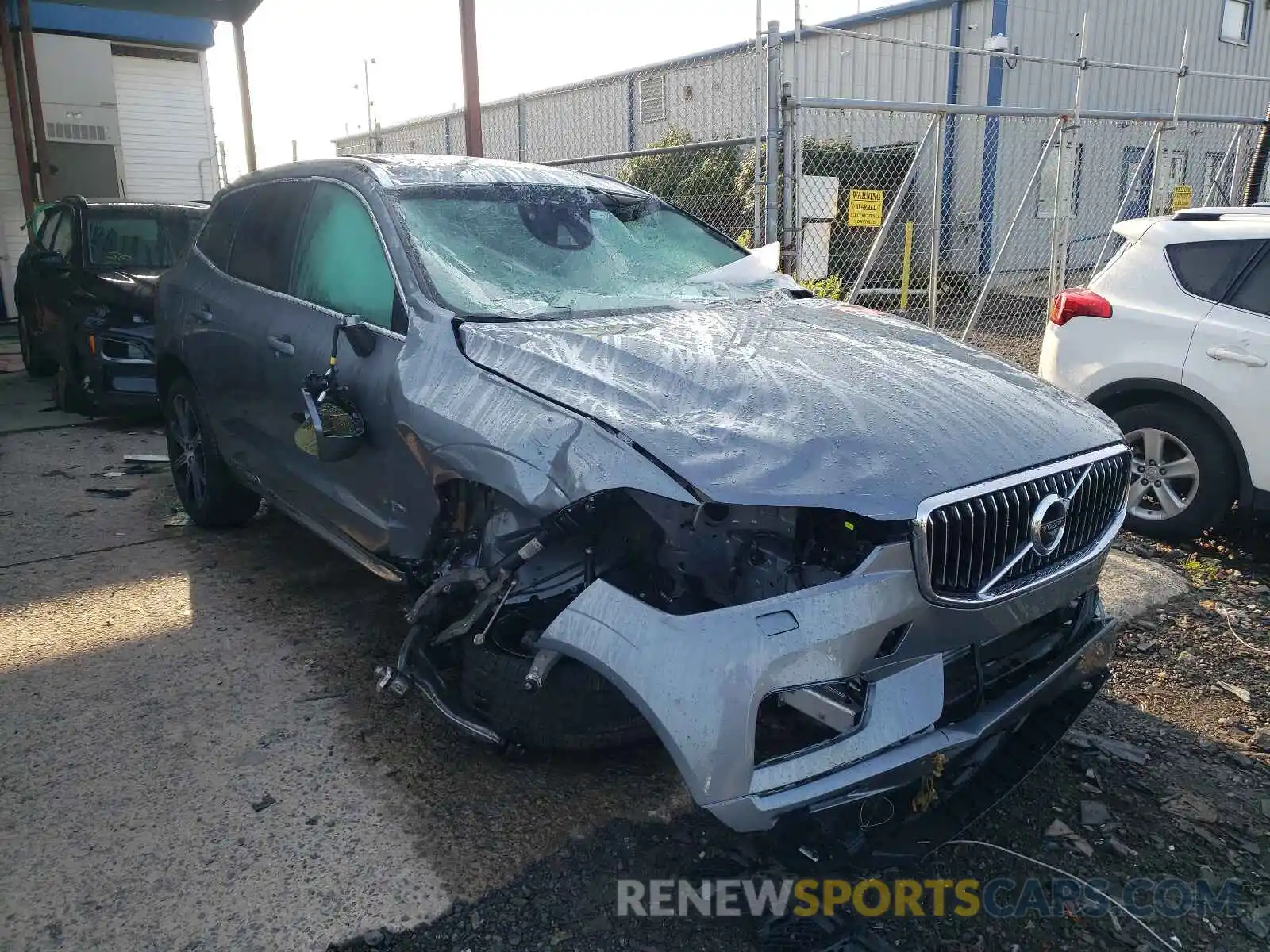 1 Photograph of a damaged car YV4102RL4L1534658 VOLVO XC60 2020