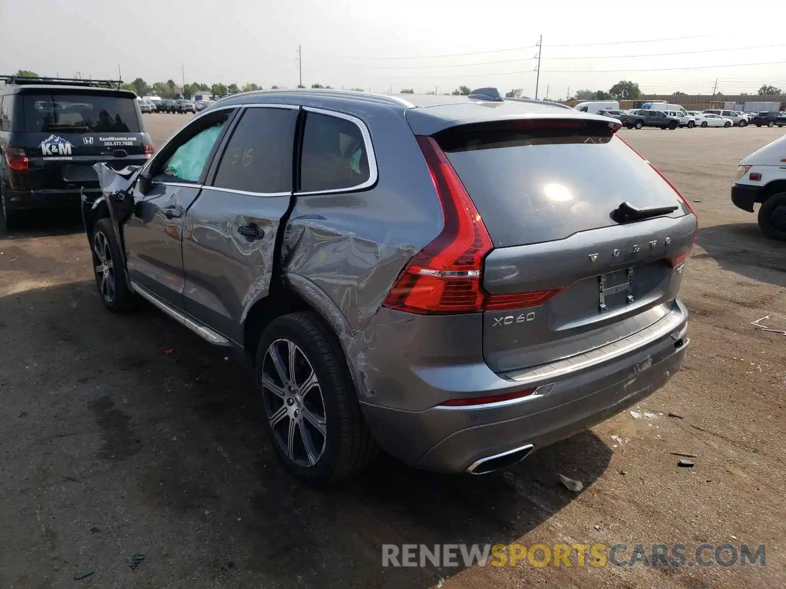 3 Photograph of a damaged car YV4102RL6L1495880 VOLVO XC60 2020