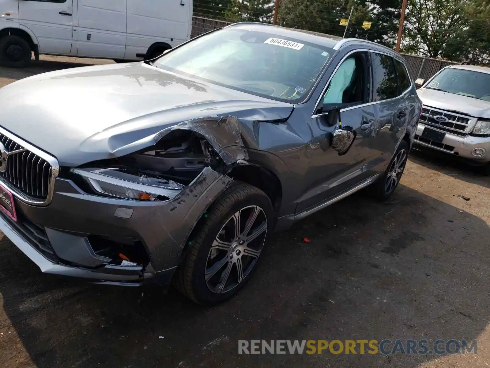 9 Photograph of a damaged car YV4102RL6L1495880 VOLVO XC60 2020