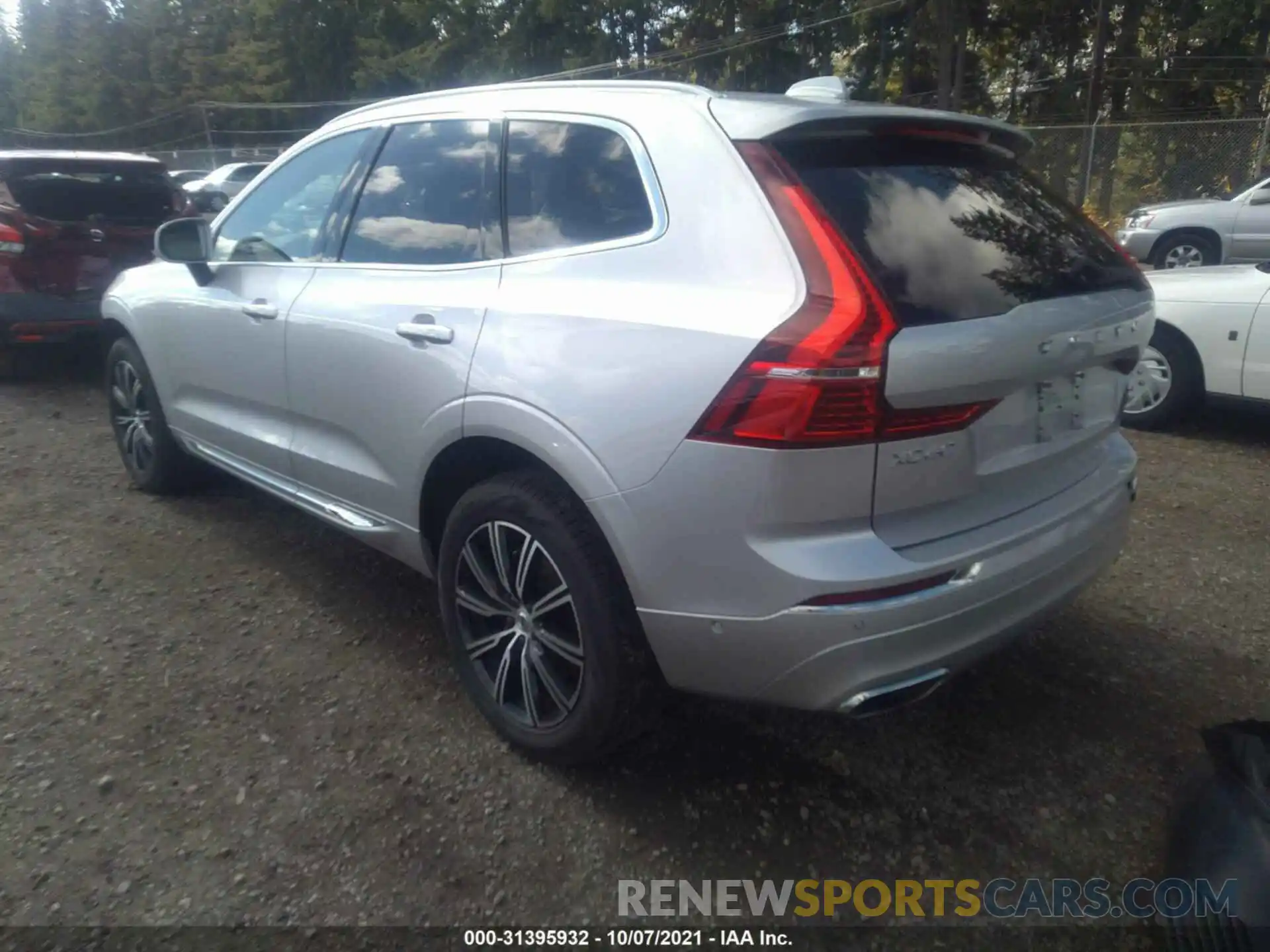 3 Photograph of a damaged car YV4102RL6L1575258 VOLVO XC60 2020