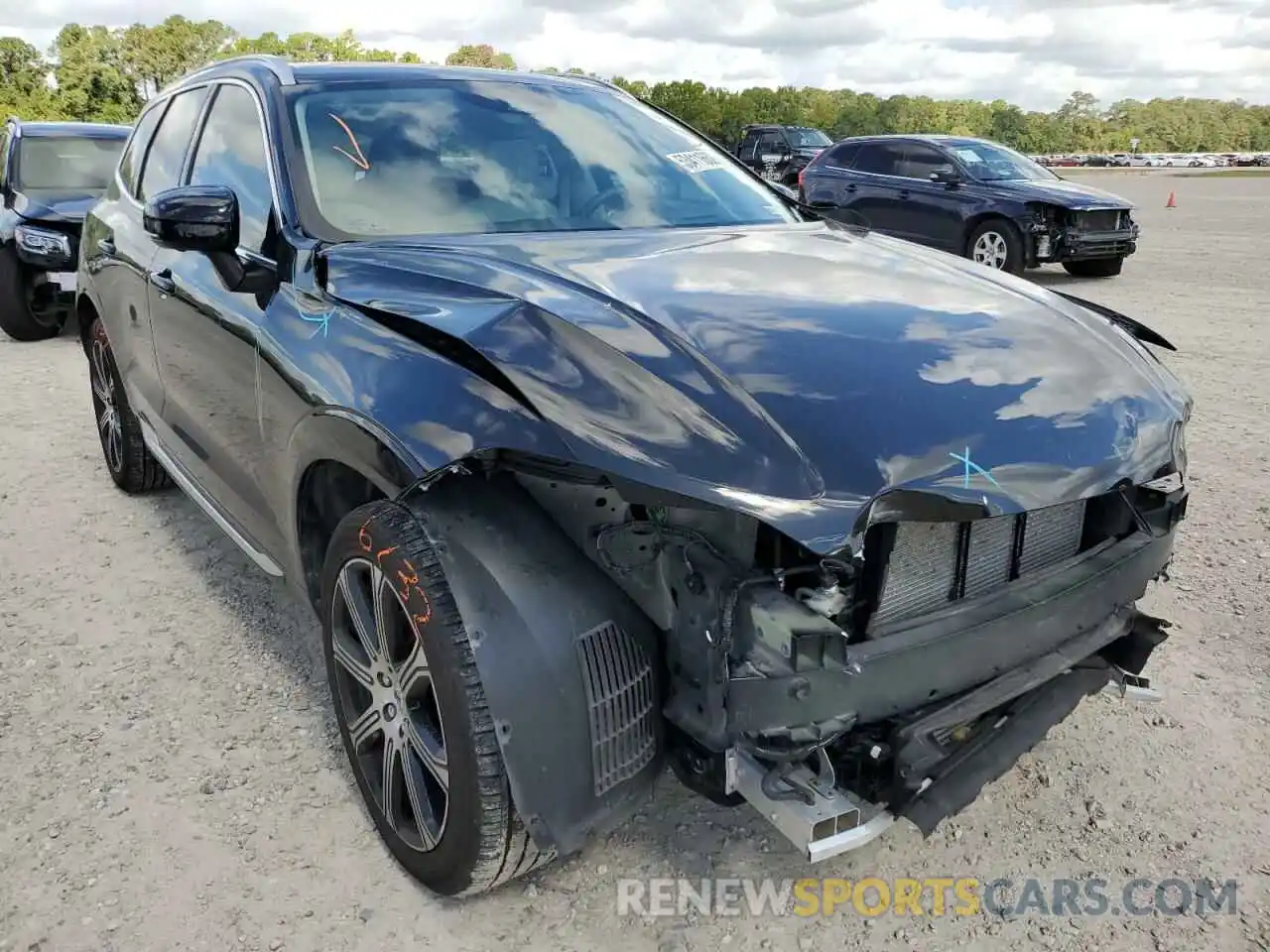 1 Photograph of a damaged car YV4102RL8L1544819 VOLVO XC60 2020