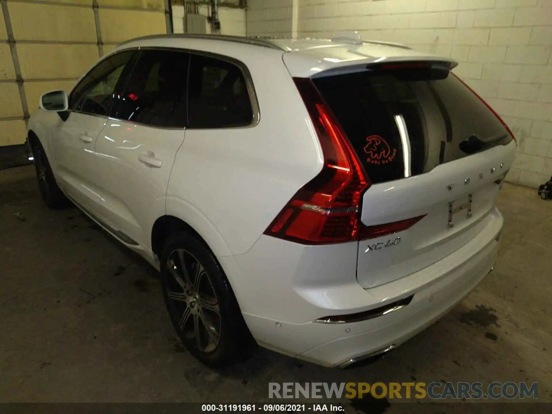 3 Photograph of a damaged car YV4102RL8L1557814 VOLVO XC60 2020