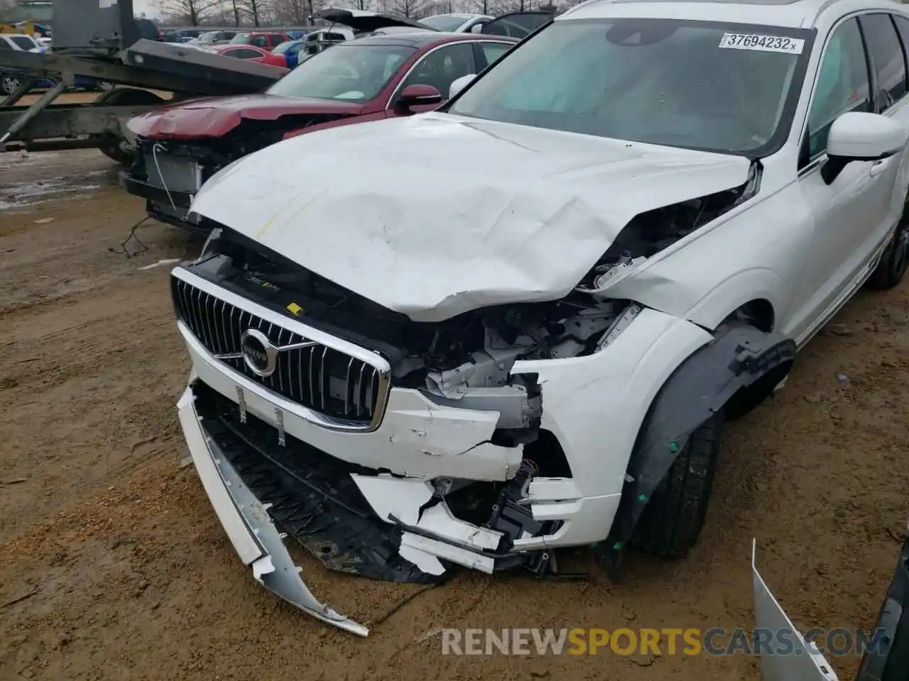 9 Photograph of a damaged car YV4102RL8L1571731 VOLVO XC60 2020