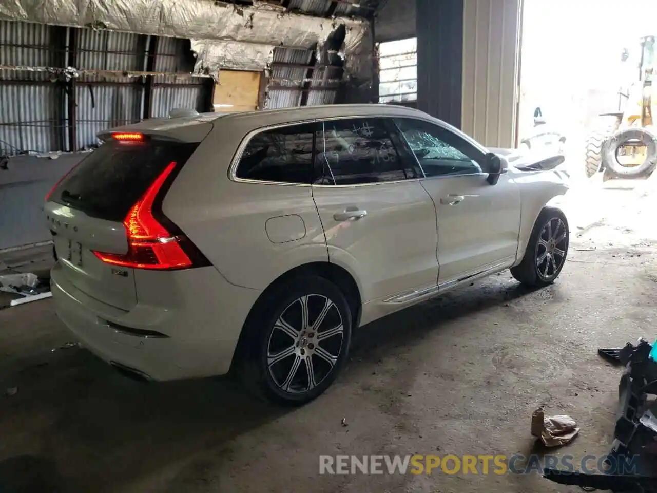 3 Photograph of a damaged car YV4102RLXL1534695 VOLVO XC60 2020