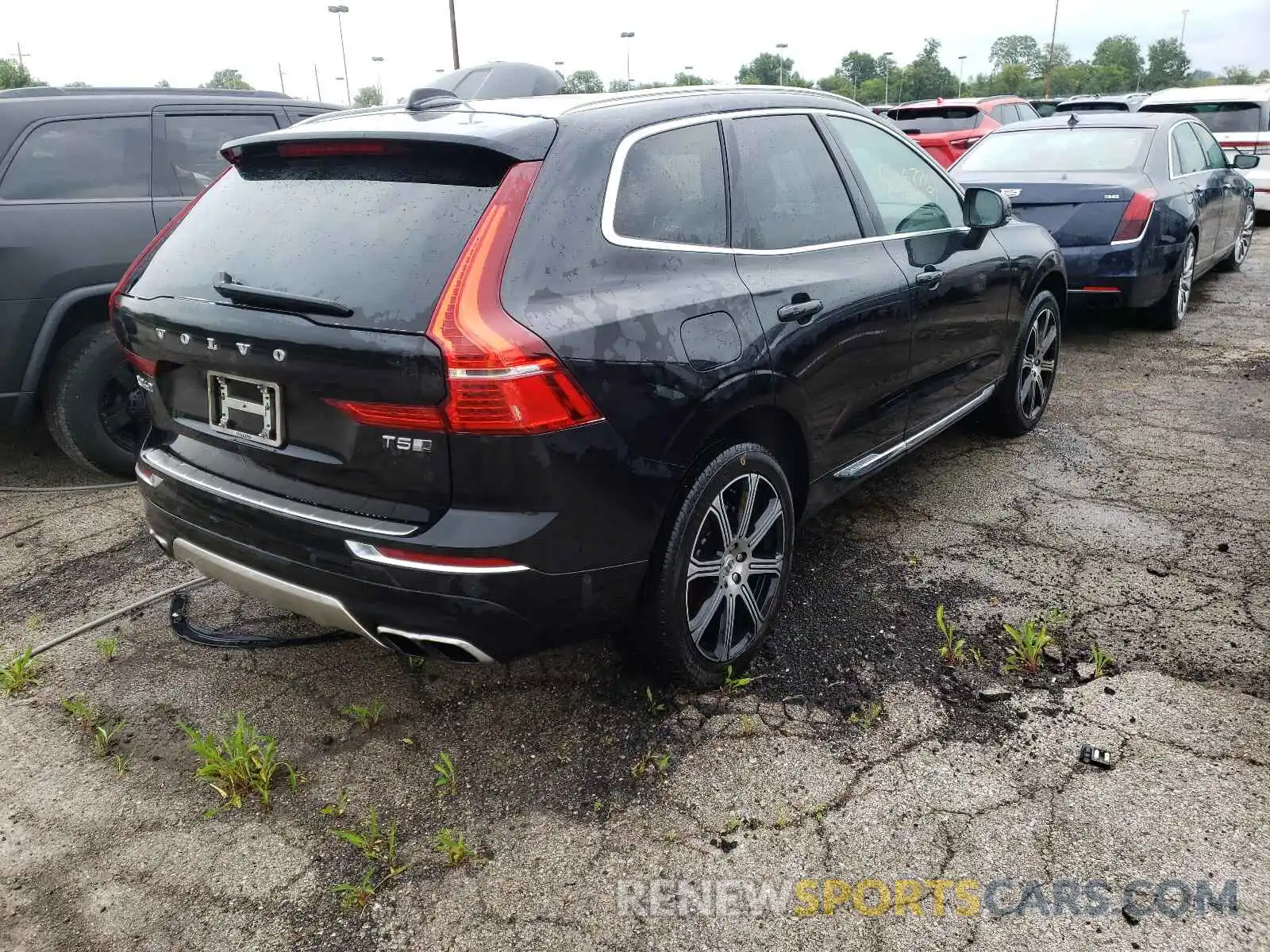 4 Photograph of a damaged car YV4102RLXL1588983 VOLVO XC60 2020